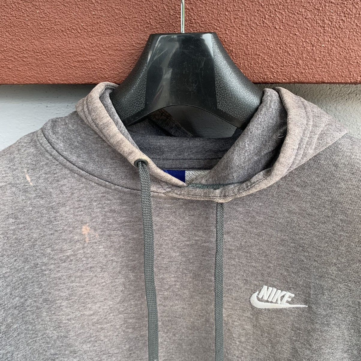 Nike Thrashed Faded Y2K Nike Hoodie Size US M / EU 48-50 / 2 - 2 Thumbnail