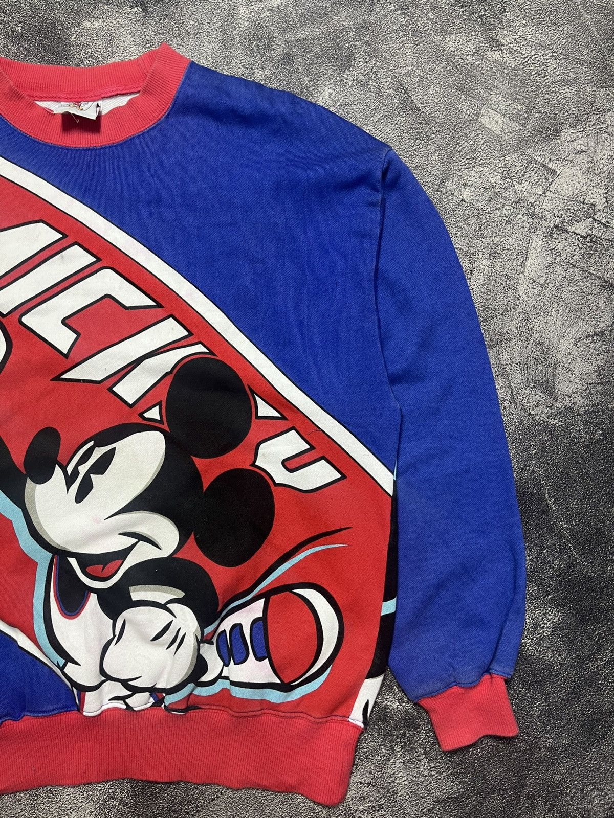 Vintage Vintage 90s mickey mouse & CO NBA basketball Size US M / EU 48-50 / 2 - 4 Thumbnail