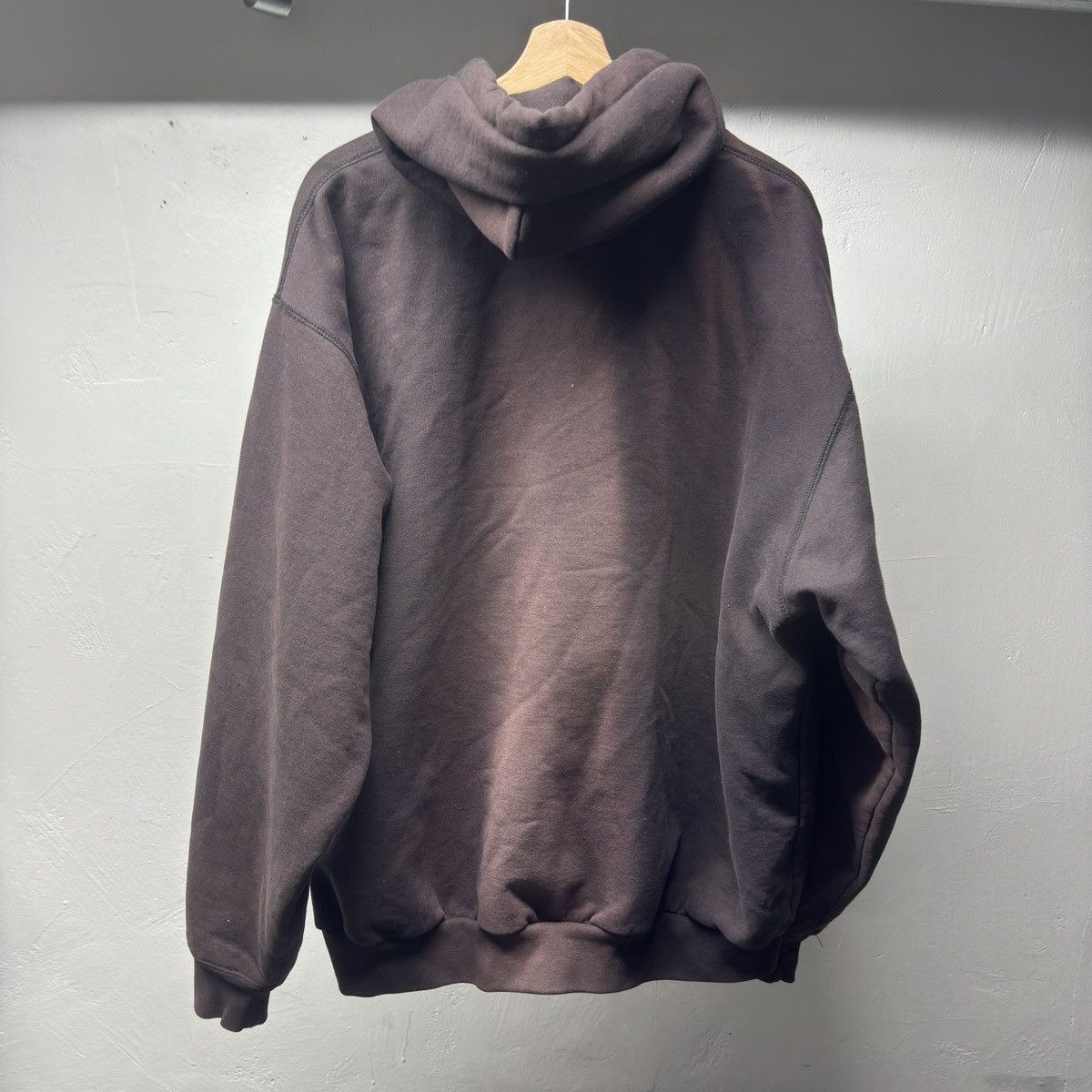 Carhartt 90s Carhartt Thrashed Faded Distressed Zip Hoodie ERD Grunge Size US XL / EU 56 / 4 - 2 Thumbnail