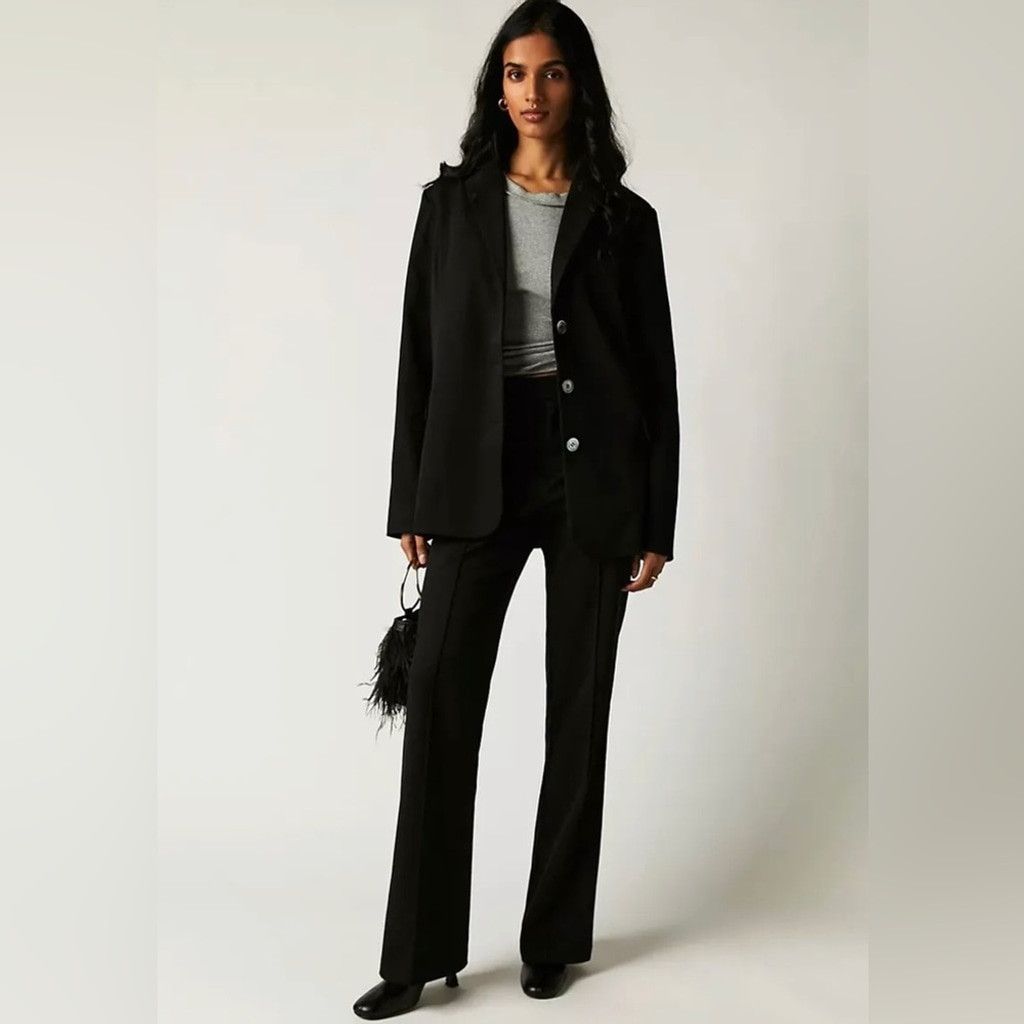 Free People Free People Third Form Reset Suit Size M. B22 $590 Size M / US 6-8 / IT 42-44 - 1 Thumbnail