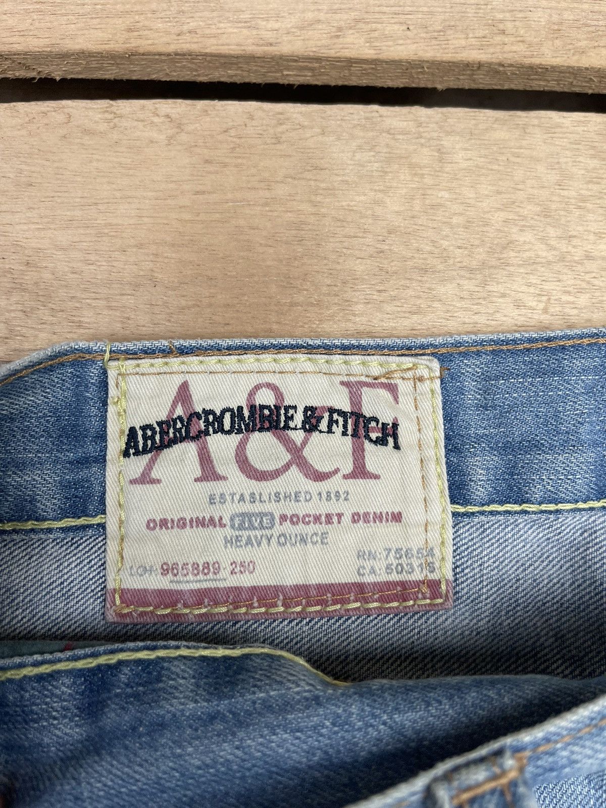 Abercrombie & Fitch × Japanese Brand × Vintage Y2K Abercrombie & Fitch Distressed Denim Jeans Light Wash Size US 32 / EU 48 - 3 Thumbnail