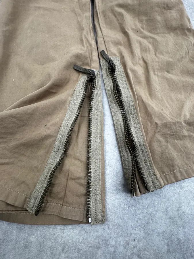 Gianfranco Ferre Gianfranco Ferré Beige Multi-Pockets Cargo Pants Size US 30 / EU 46 - 10 Thumbnail