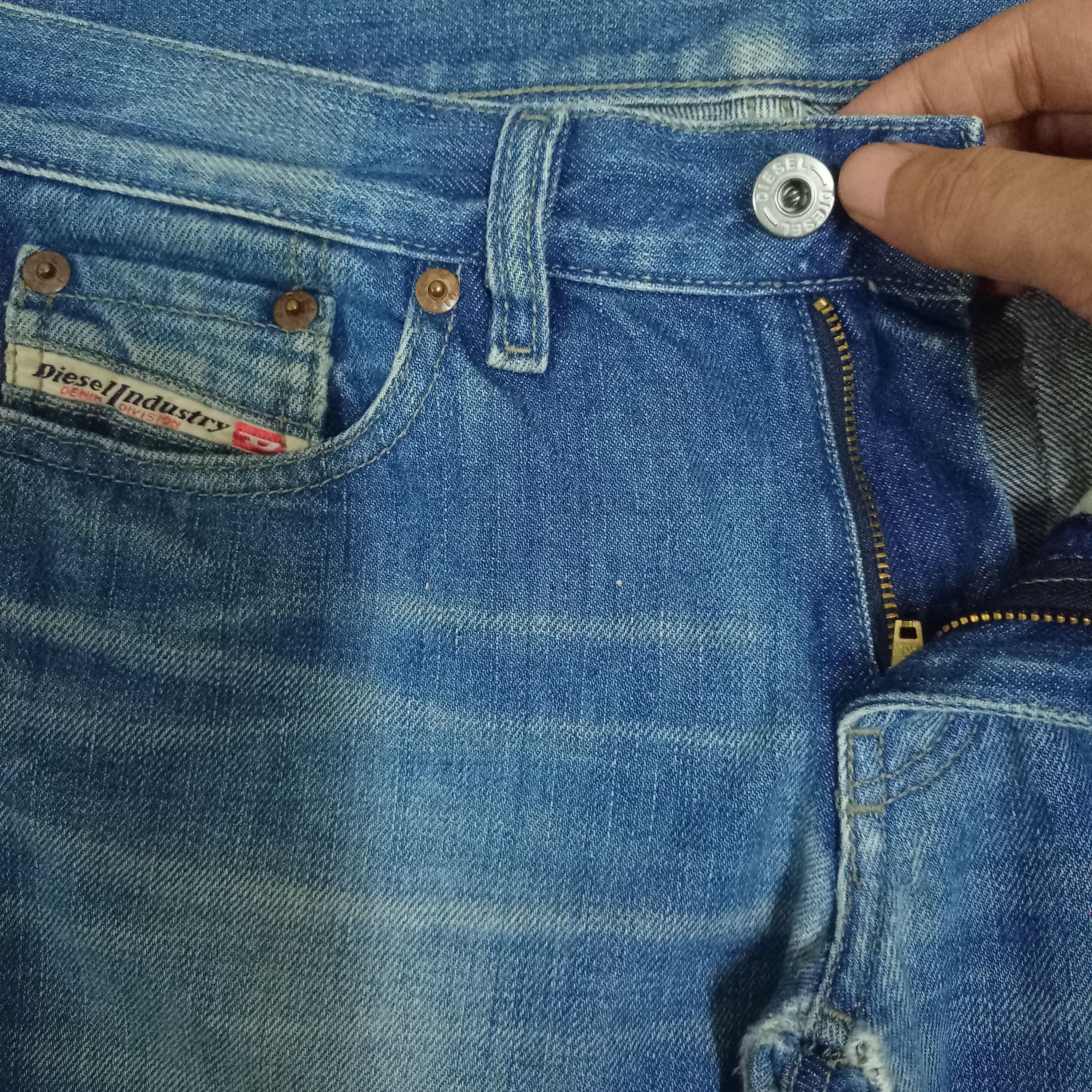 Diesel Vintage Diesel Blue Wash Distressed Flared Jeans Size 30" / US 8 / IT 44 - 3 Thumbnail