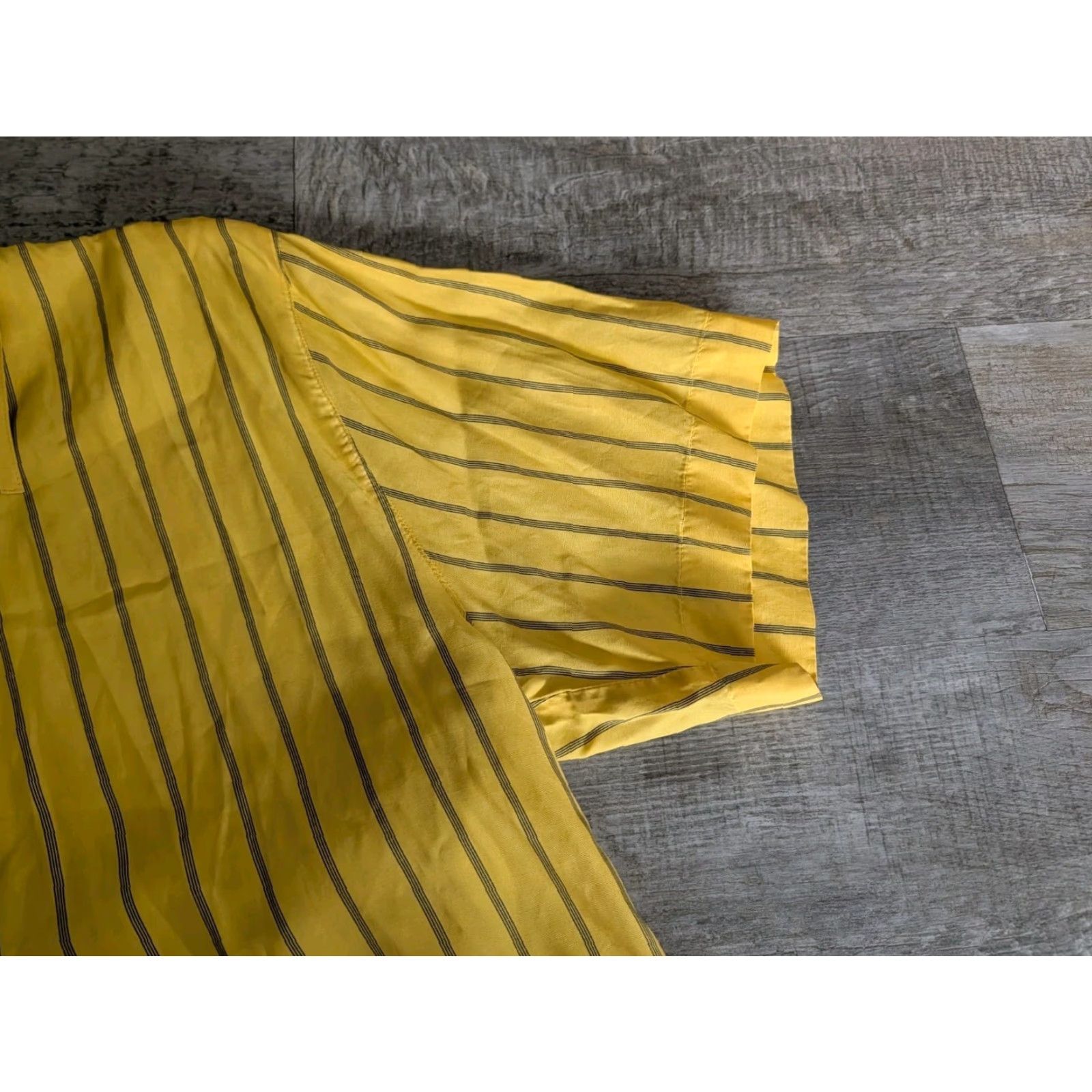 Vintage VINTAGE Mondi Shirt Women's Size 36 Yellow Striped Pullover Loop Collar Button Back 1990s Cocktail Size XS / US 0-2 / IT 36-38 - 3 Thumbnail