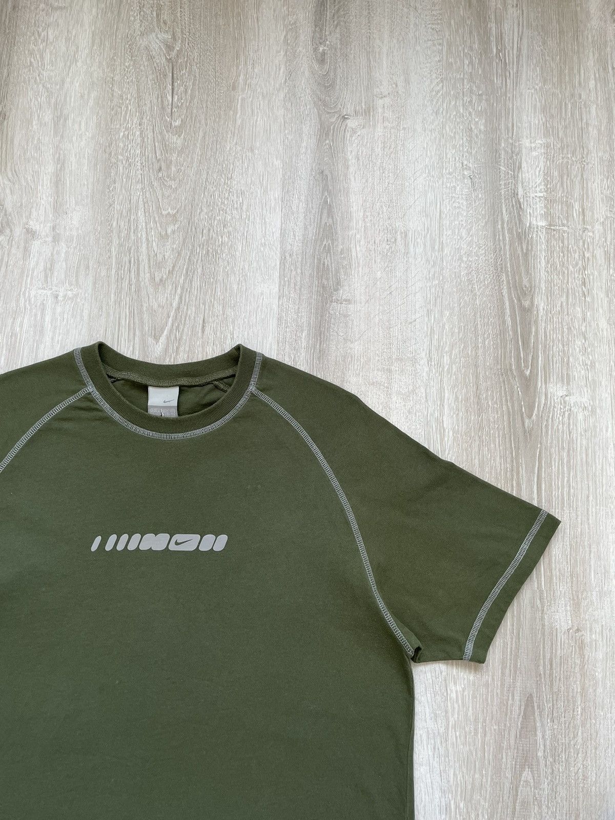 Nike × Vintage Vintage Nike Center Mini Swoosh T Shirt Tee Size US L / EU 52-54 / 3 - 2 Thumbnail