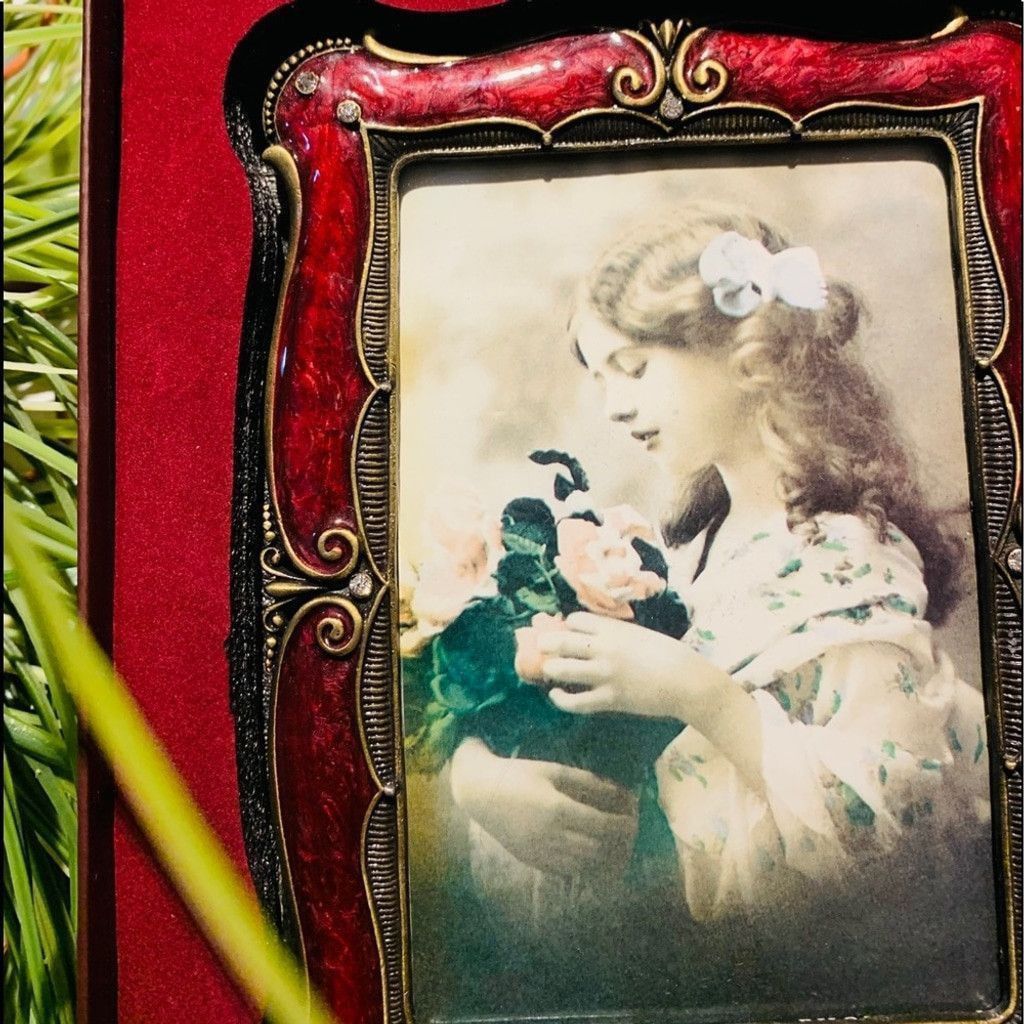 Other 🎄🎅🎄 Taylor Avedon Collectible picture frame Brand New Size ONE SIZE - 2 Thumbnail