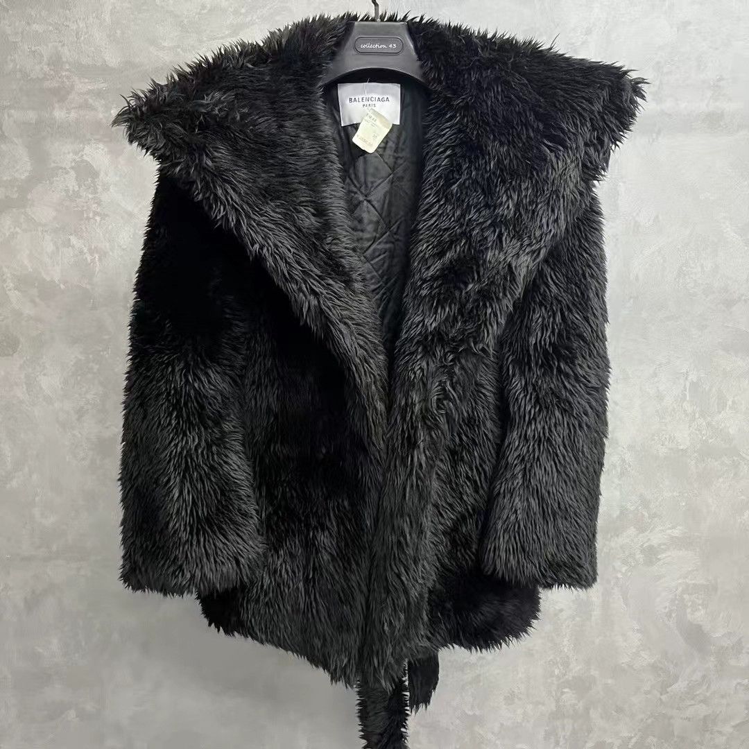 Balenciaga Balenciaga Black Fur Collared Coat - dmc Size US S / EU 44-46 / 1 - 1 Thumbnail