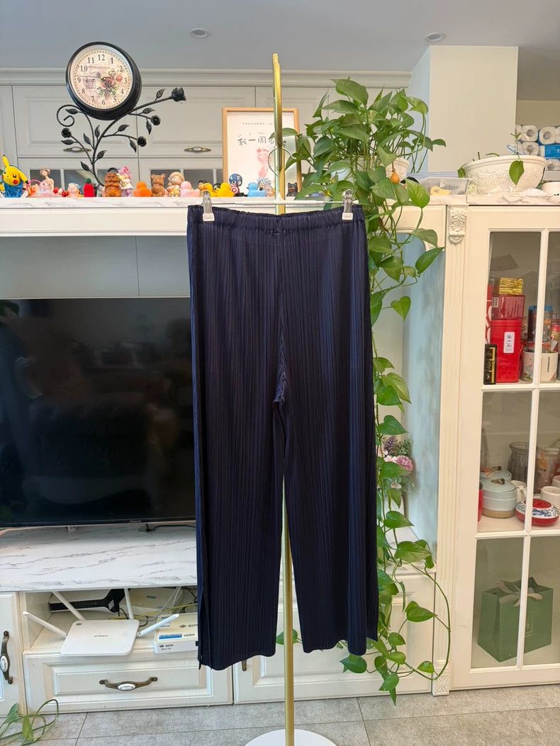 Issey Miyake Issey Miyake size:4 Black straight-leg wide-leg pants Size 31" - 5 Thumbnail