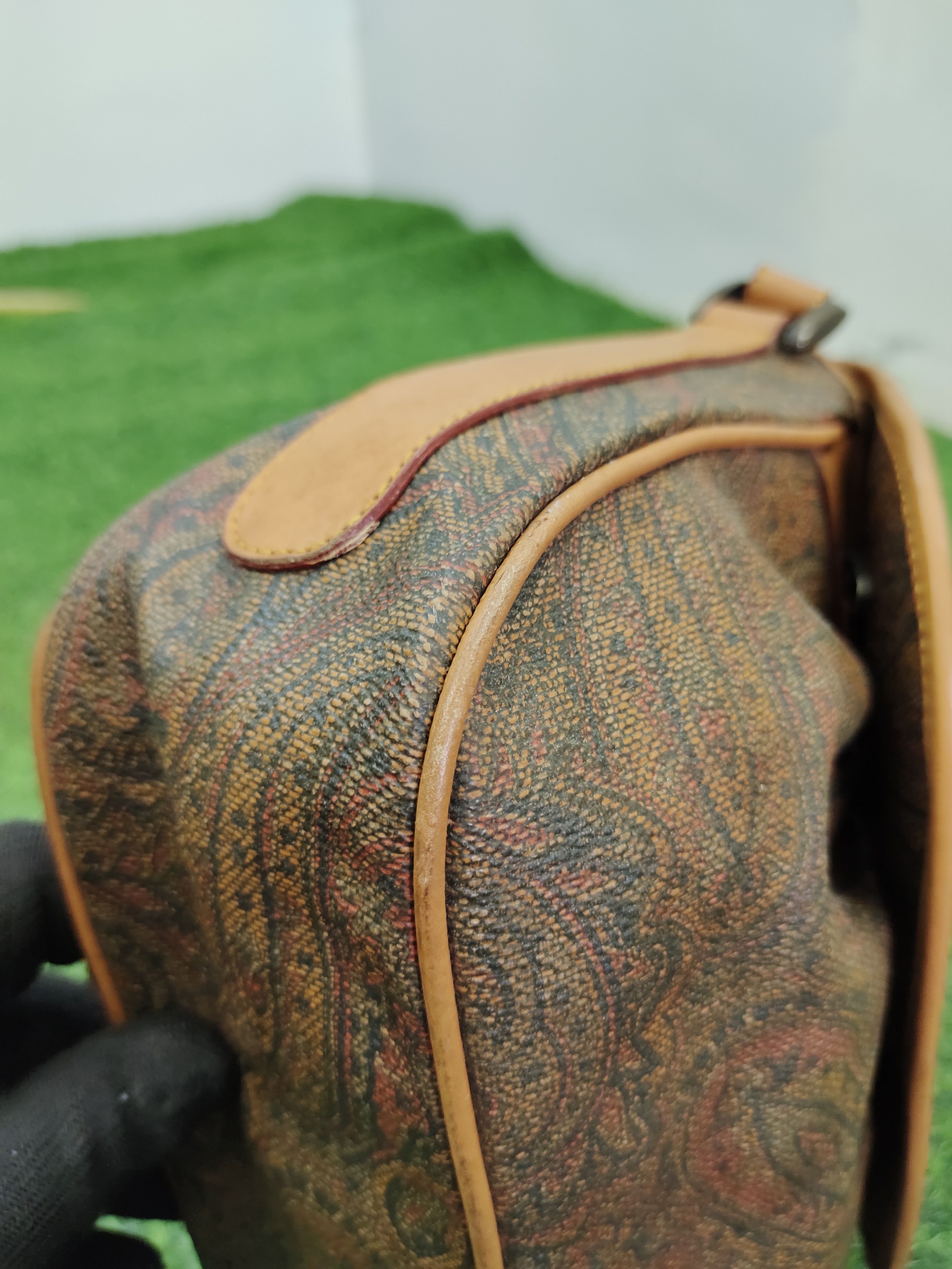 Leather Vintage 80s Linea Gani Floral Japan Patina Crossbody Bag Size ONE SIZE - 10 Thumbnail
