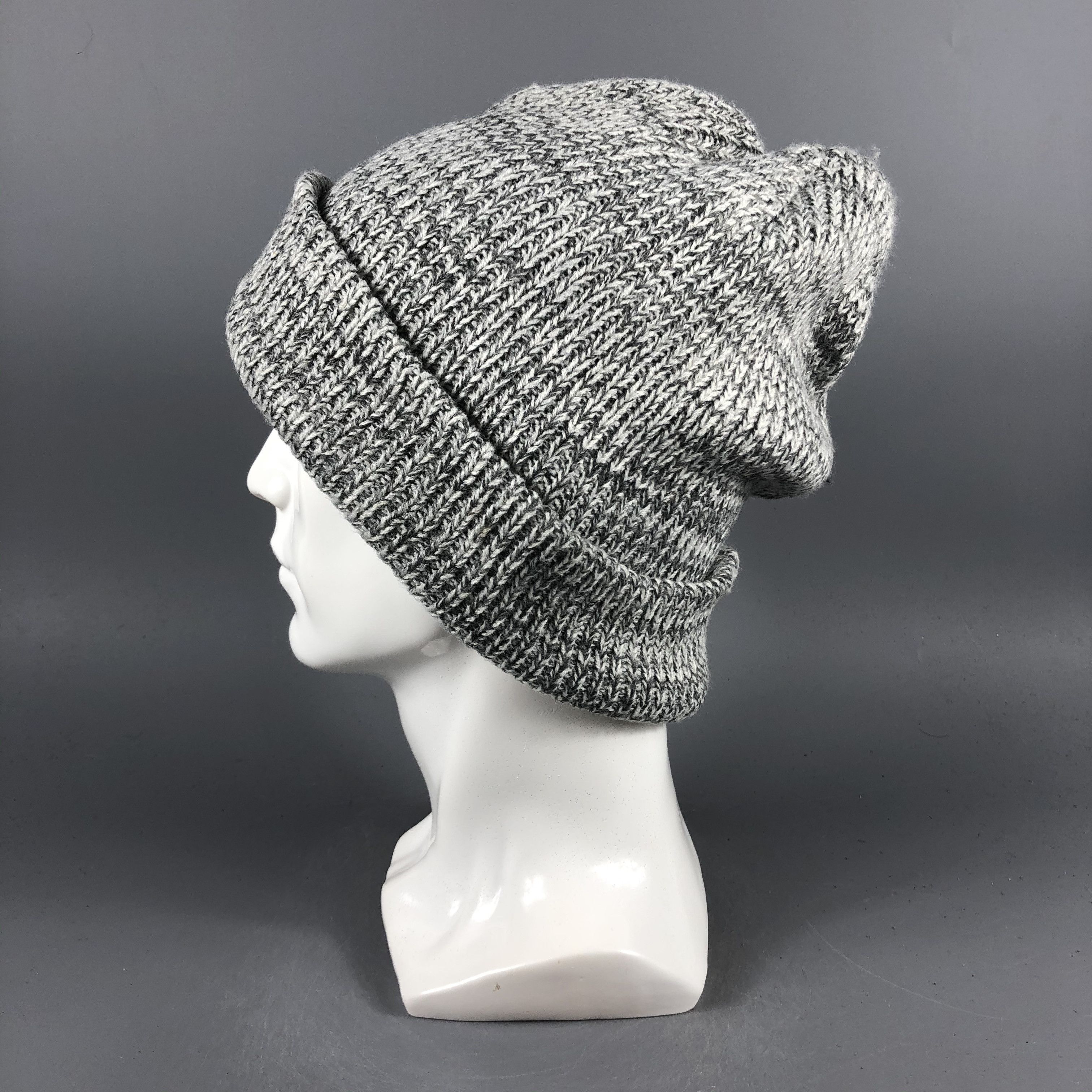 Japanese Brand × Vintage Japanese Brand Basic Beanie Snow Hat Snow Cap -D1110 Size ONE SIZE - 1 Thumbnail