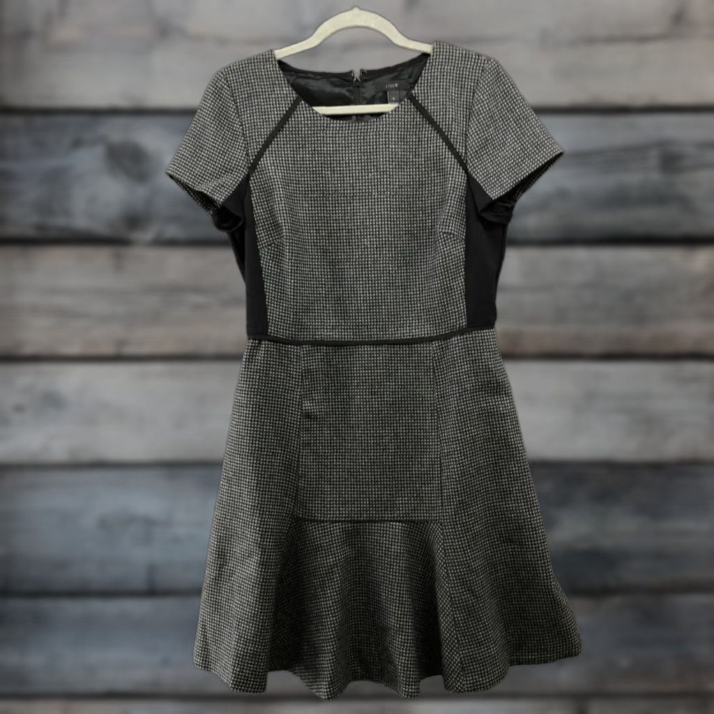 J.Crew J.CREW Wool Blend Dress Gray Plaid A-Line Short Sleeve Knee Length Size 8 Womens Career Formal Business Vintage No (if not vintage) Size 30" / US 8 / IT 44 - 1 Thumbnail