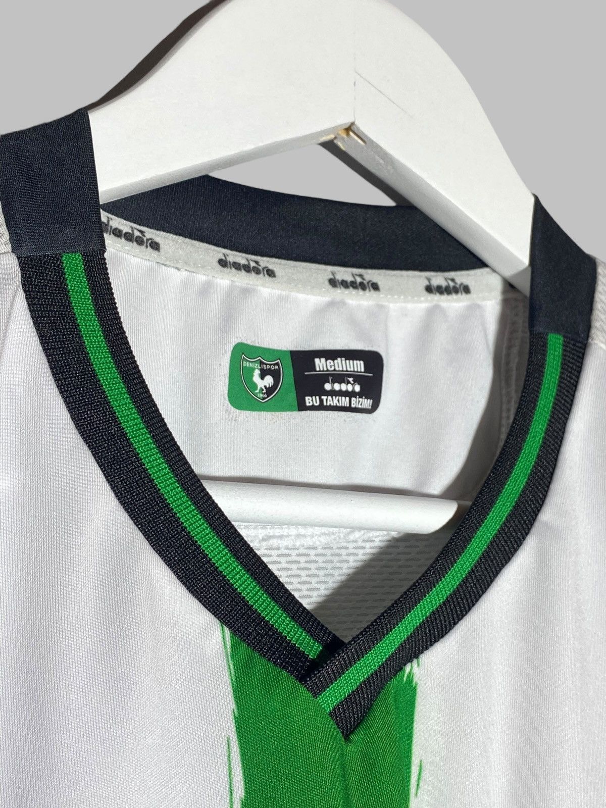 Diadora Diadora Denizlispor 2021/22 Fourth Football Shirt Size US M / EU 48-50 / 2 - 6 Thumbnail