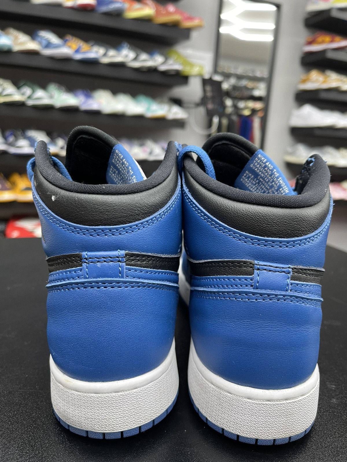 Jordan Brand Size 5y - Jordan 1 High Dark Marina Blue Very Clean Size US 5 / EU 37 - 4 Thumbnail