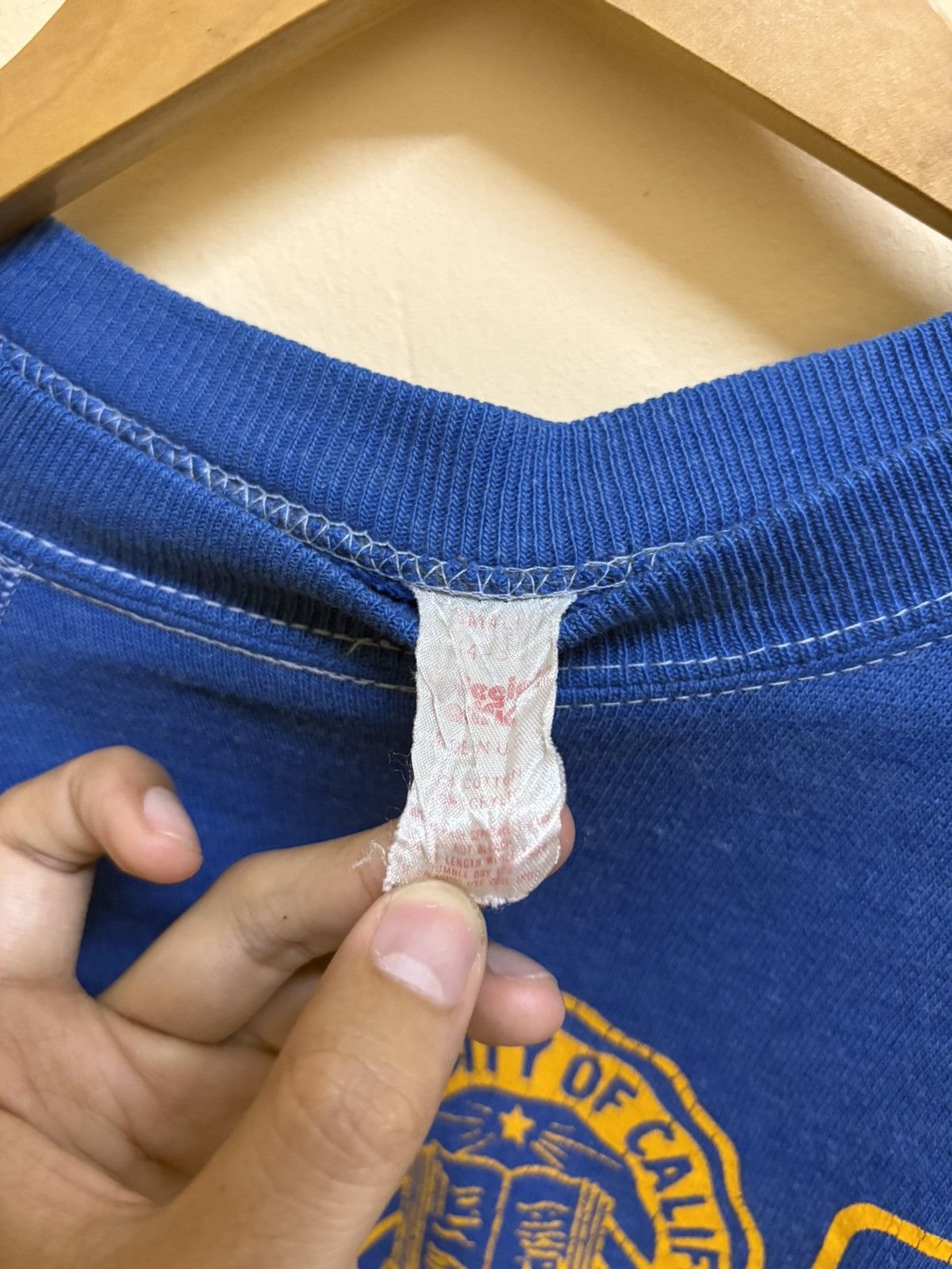 Vintage Vintage 60s The University Of California Sweatshirt Size US S / EU 44-46 / 1 - 4 Thumbnail