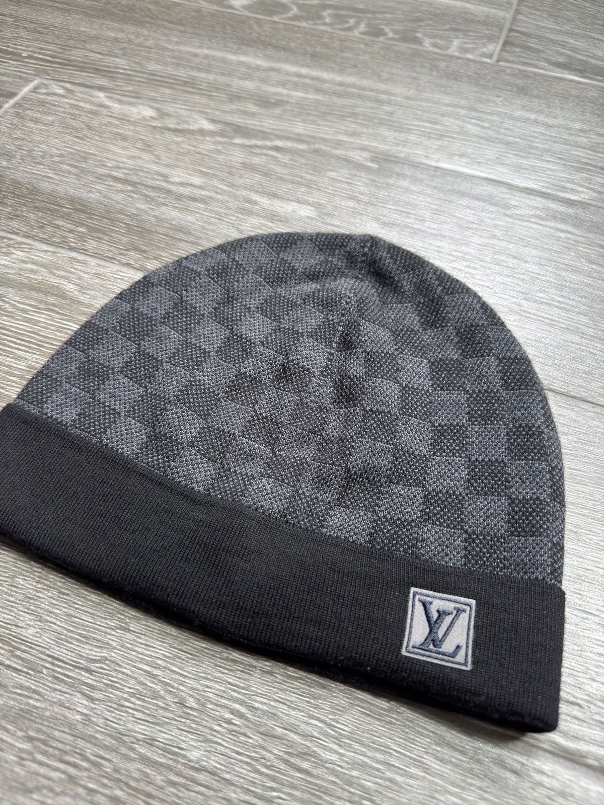 Louis Vuitton Authentic Louis Vuitton Beanie Hat Cap Damier Petite Black Size ONE SIZE - 3 Thumbnail