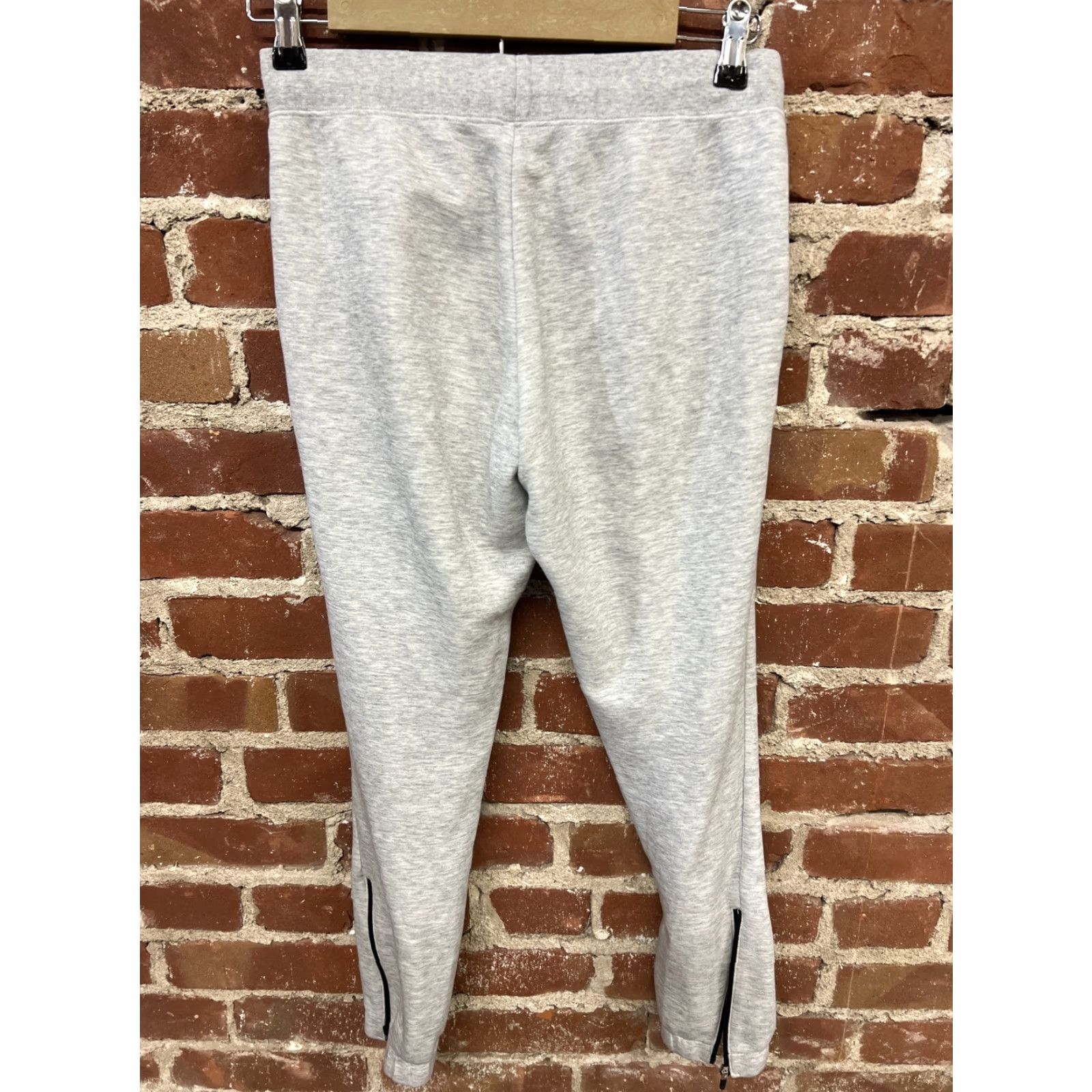 Uniqlo Uniqlo Mens Gray Athletic Jogger Sweatpants Size S Size US 29 - 2 Thumbnail