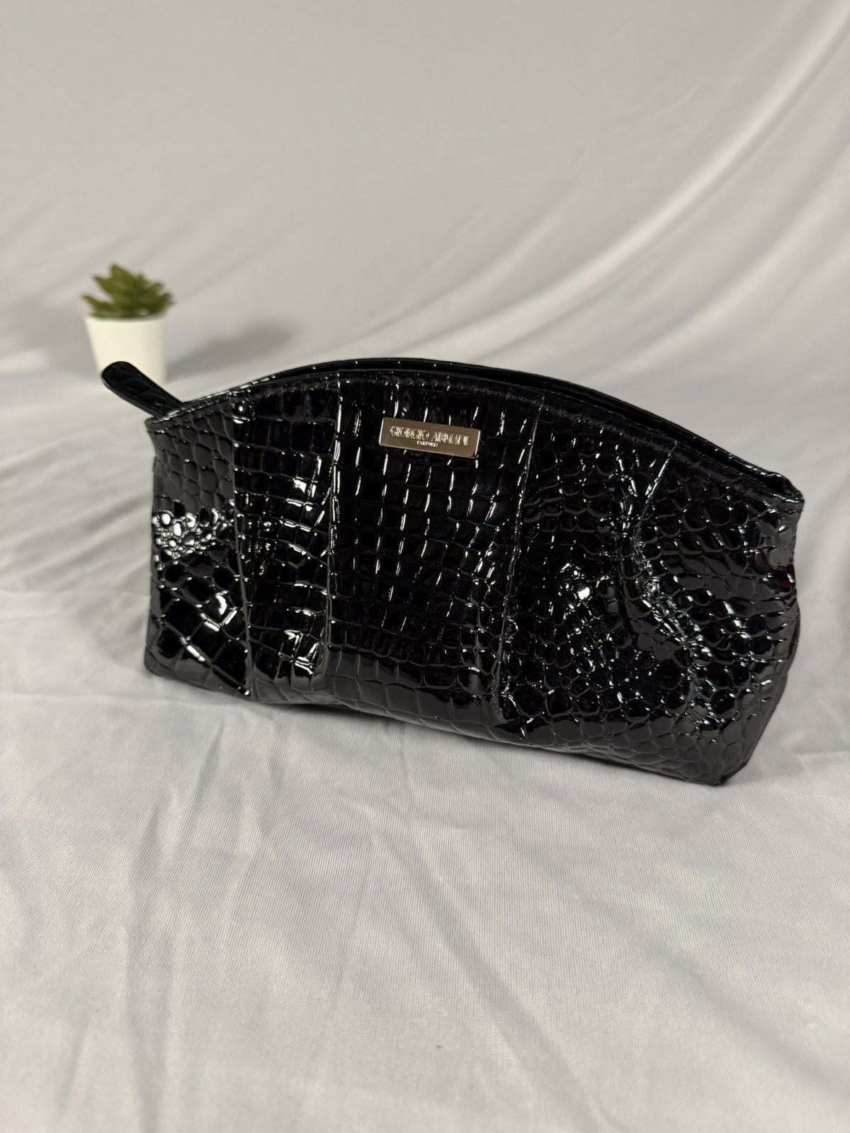 Giorgio Armani Giorgio Armani Parfum Clutch Travel Bag Black Patent Leather Size ONE SIZE - 1 Thumbnail