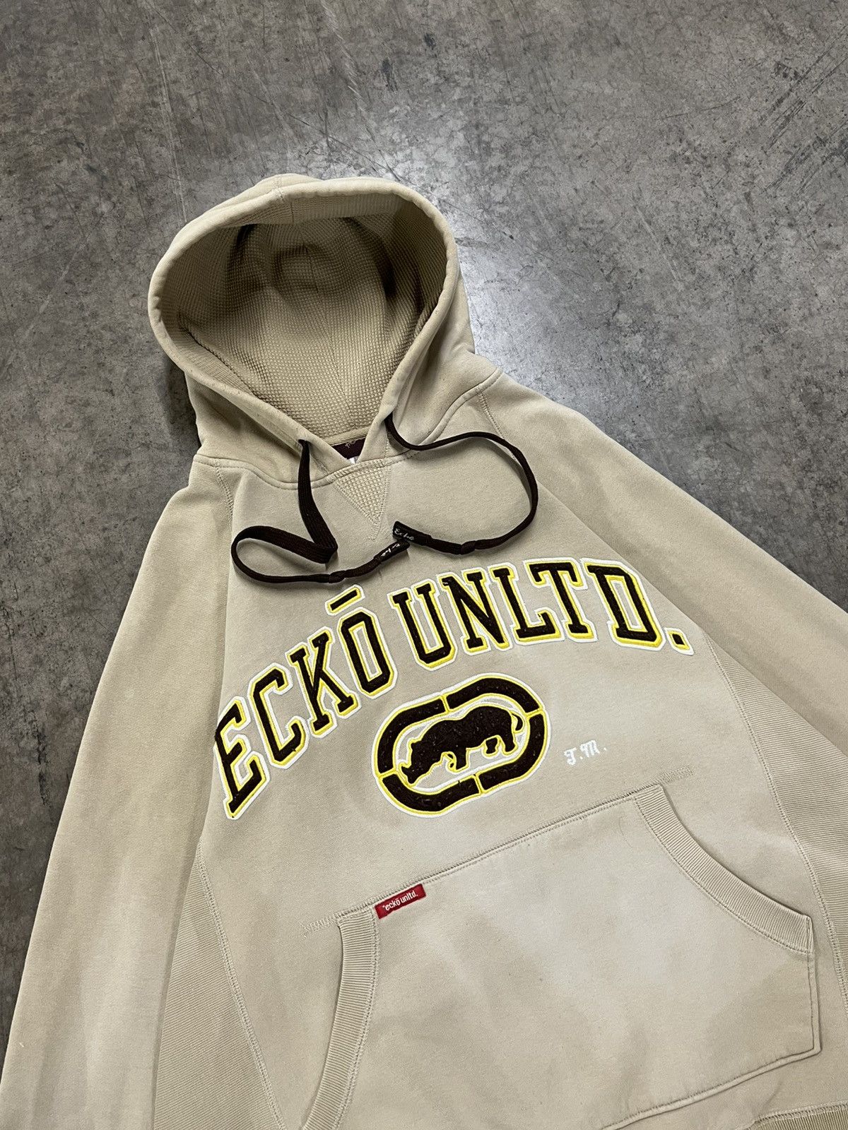 Ecko Unltd. × Vintage Ecko utld y2k sun faded boxy fit cream hoodie skater hip hop Size US M / EU 48-50 / 2 - 4 Thumbnail