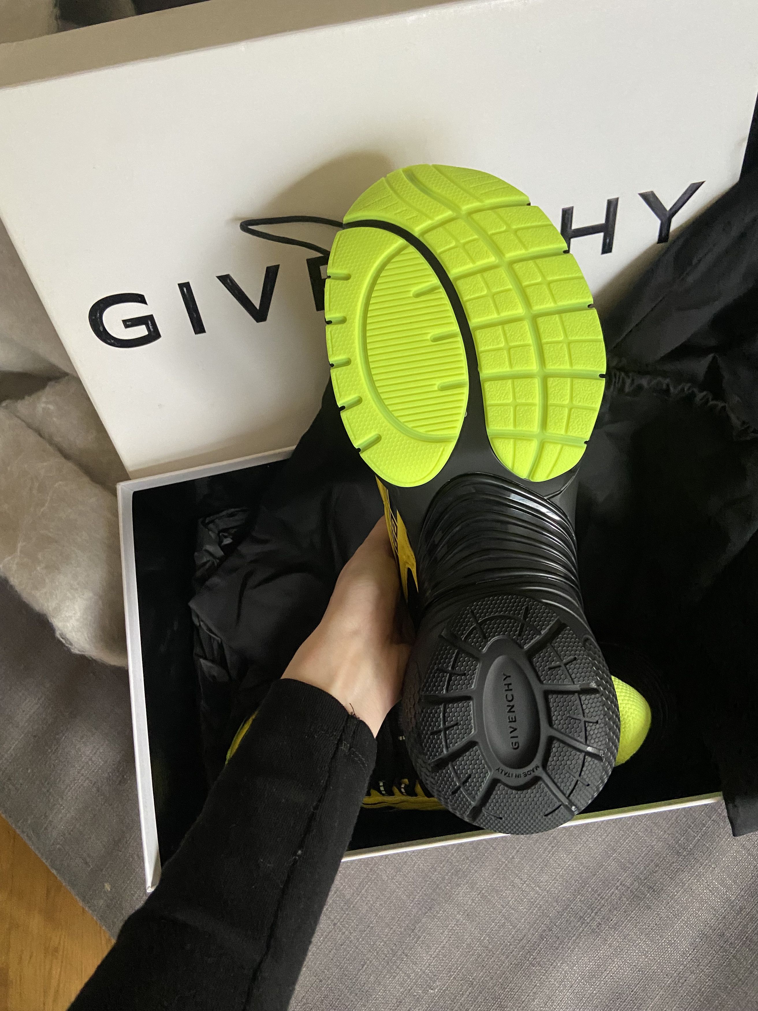 Givenchy Givenchy TK-MX Runner Yellow & Black Size US 9 / EU 42 - 10 Thumbnail