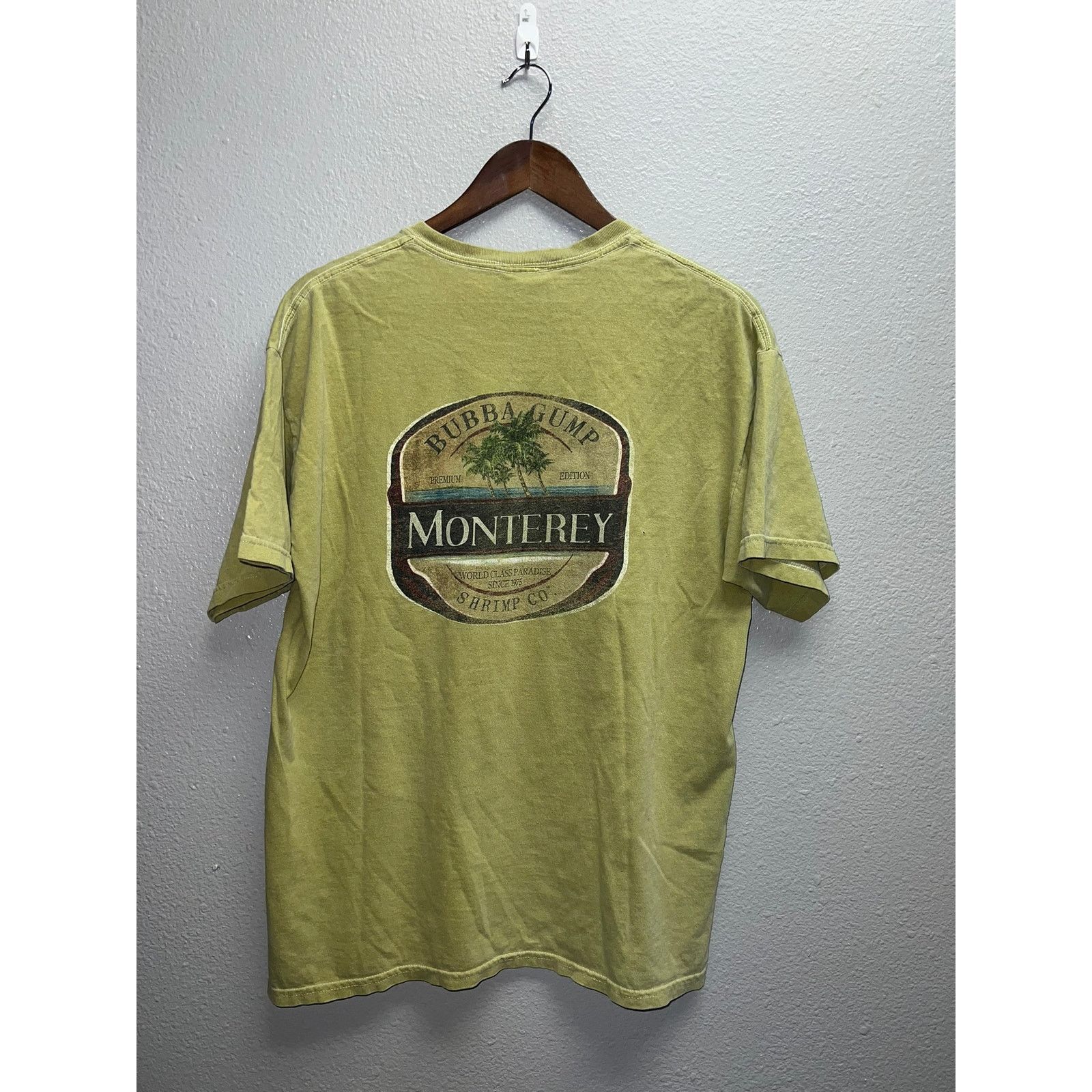 Vintage Vintage Bubba Gump Shrimp Co Shirt Monterey Green Tee Large Size US L / EU 52-54 / 3 - 6 Thumbnail