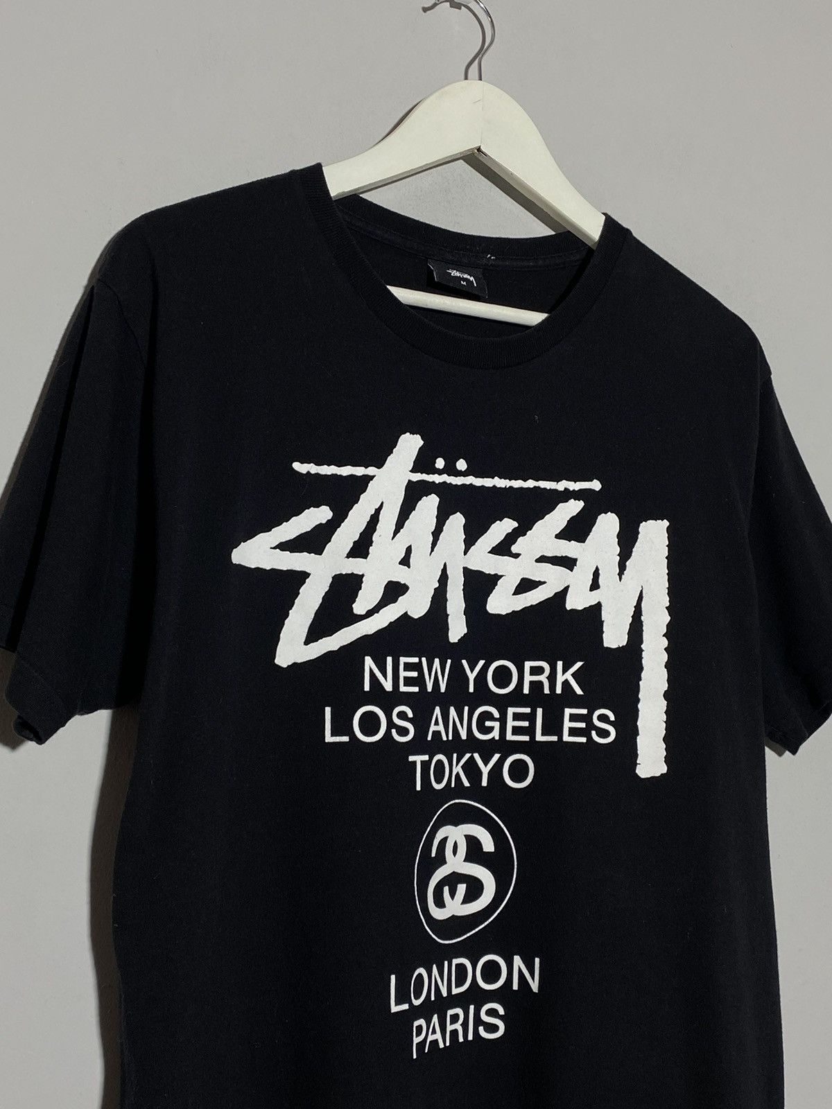 Stussy 🔥 STÜSSY WORLD TOUR TEE NYC TOKYO PARIS COMPTON VIBES_ Size US M / EU 48-50 / 2 - 4 Thumbnail