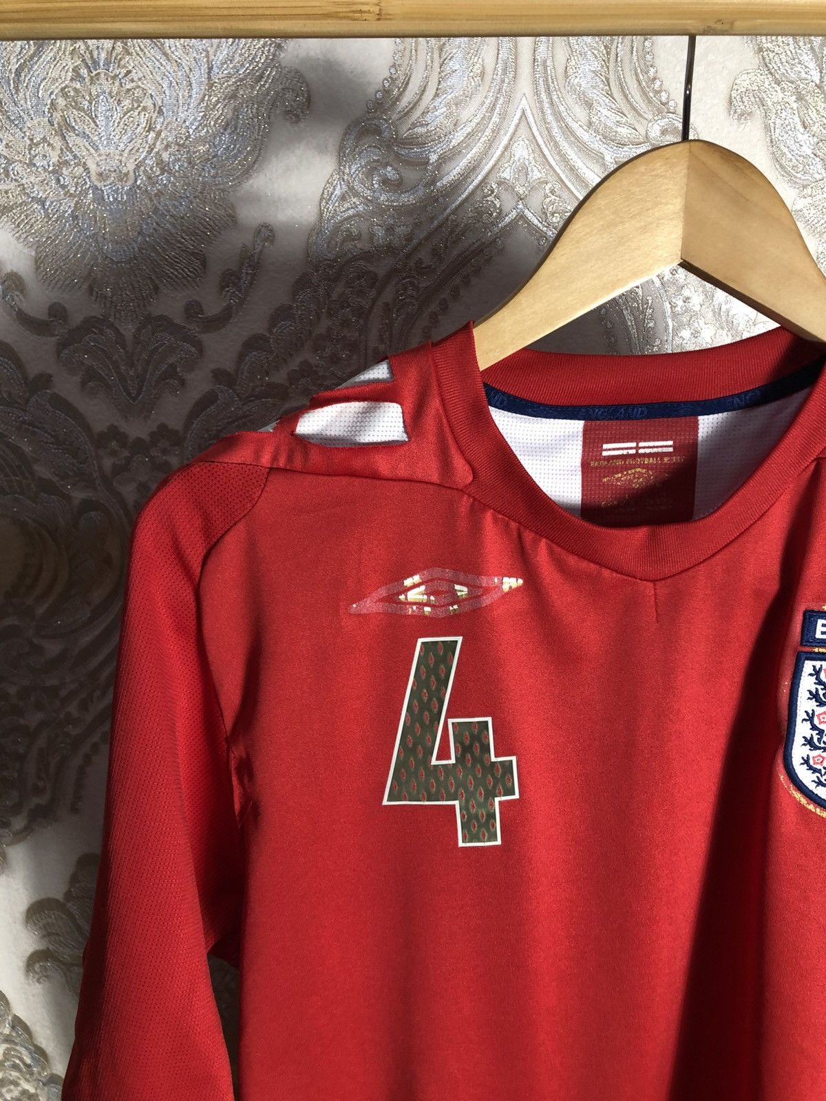 Vintage VERY RARE UMBRO ENGLAND FC LIVERPOOL SOCCER JERSEY RETRO 90s Size US L / EU 52-54 / 3 - 4 Thumbnail