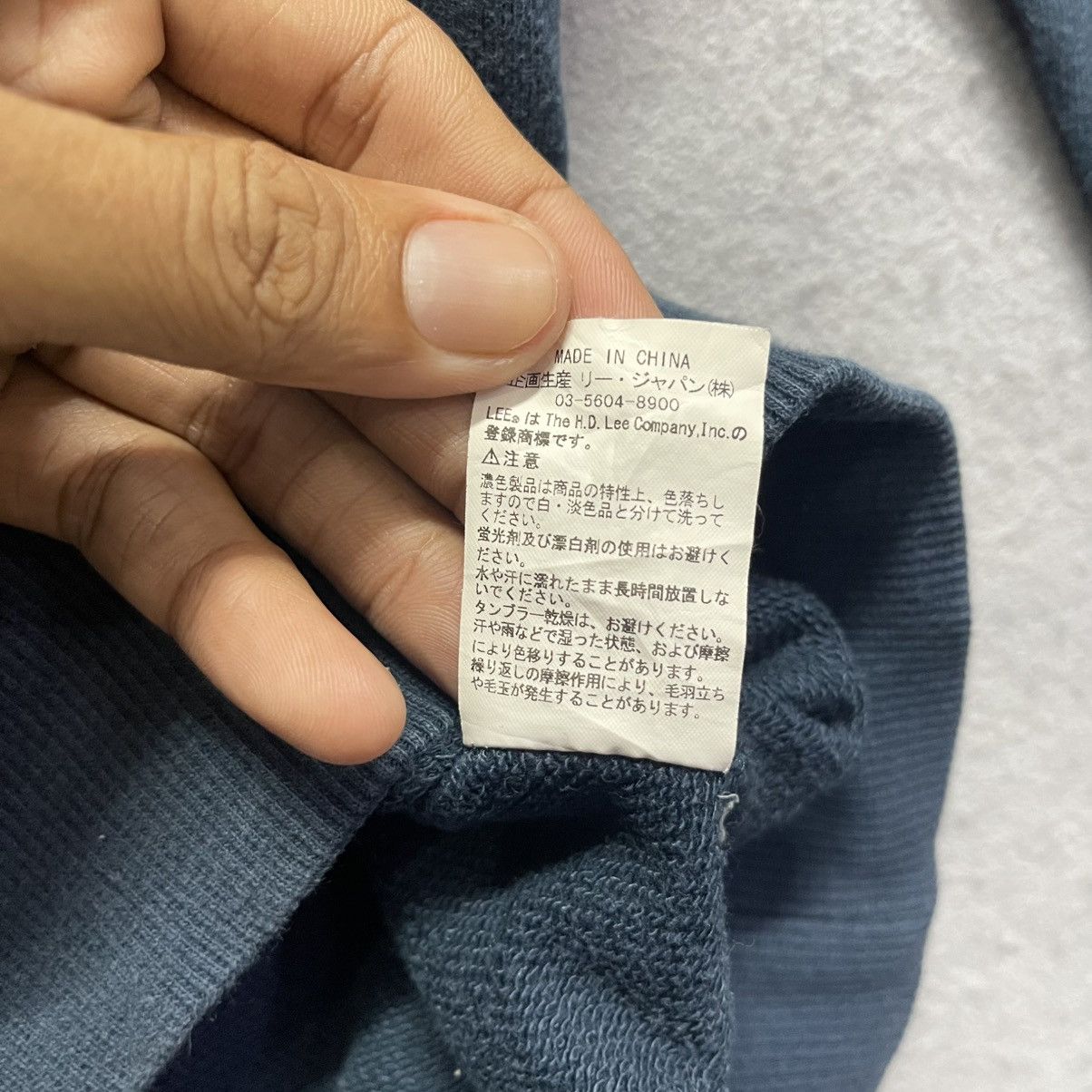 Lee Vintage 1990s Lee LKU Pocket Crewneck Sweatshirt Size US M / EU 48-50 / 2 - 9 Thumbnail