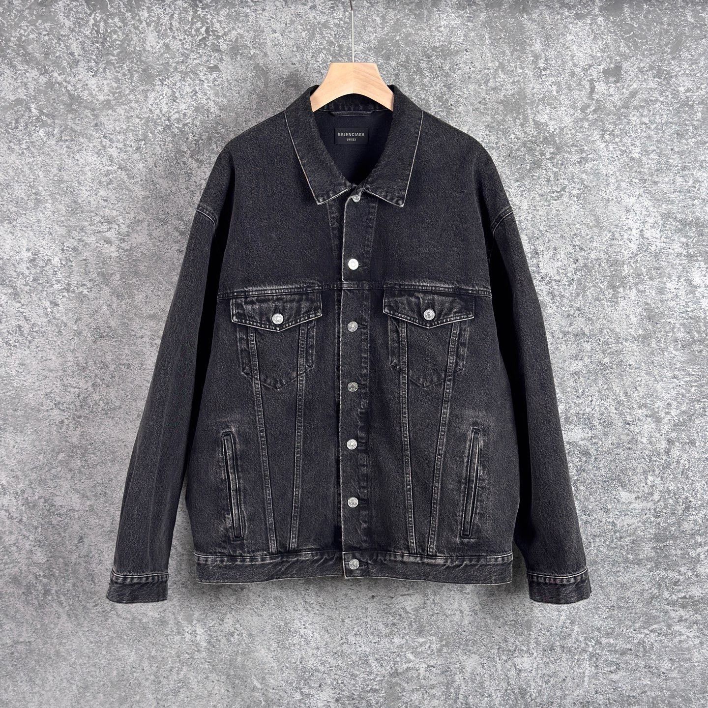 Balenciaga Balenciaga Jacket XS Women Size XS / US 0-2 / IT 36-38 - 1 Thumbnail