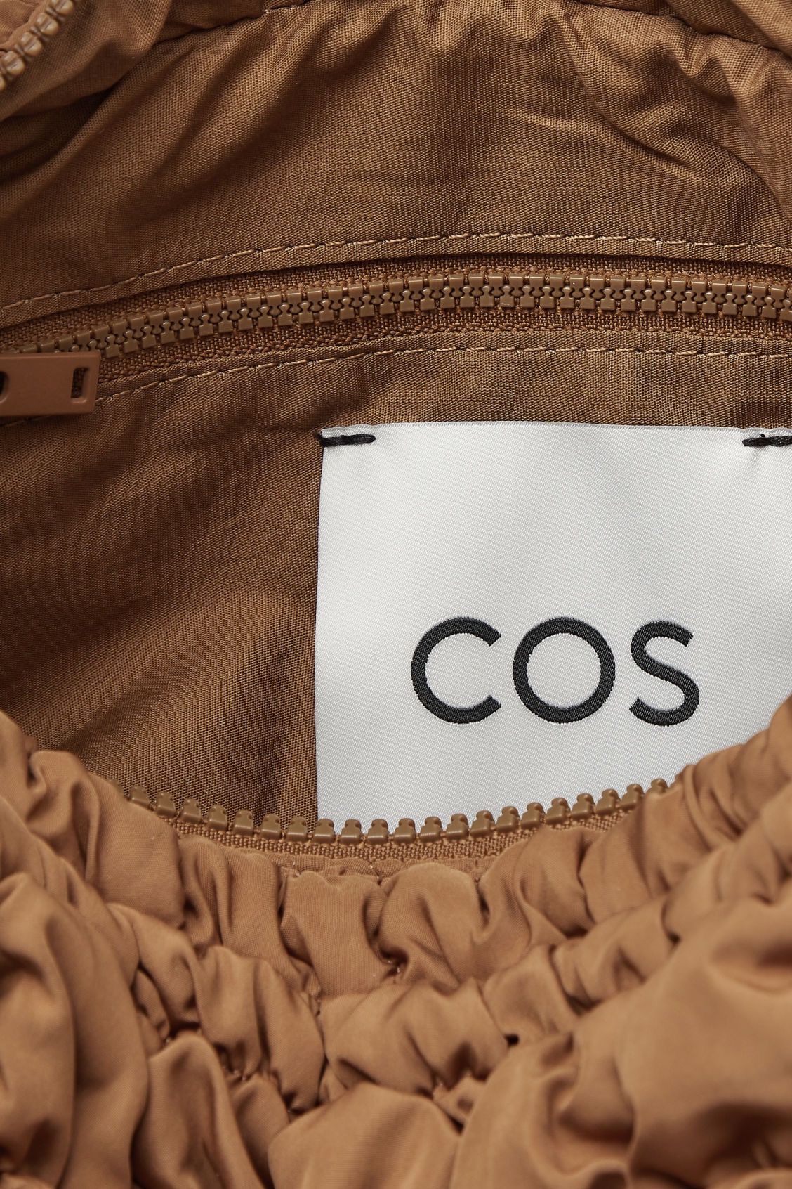 Cos Cos Black quilted cloud mini shoulder bag Size ONE SIZE - 3 Thumbnail