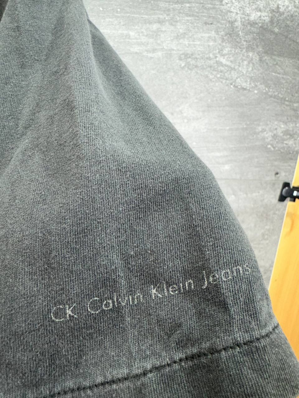 Calvin Klein × Vintage Atom Calvin Klein T Shirt Rare Vintage Mens Size US XL / EU 56 / 4 - 4 Thumbnail