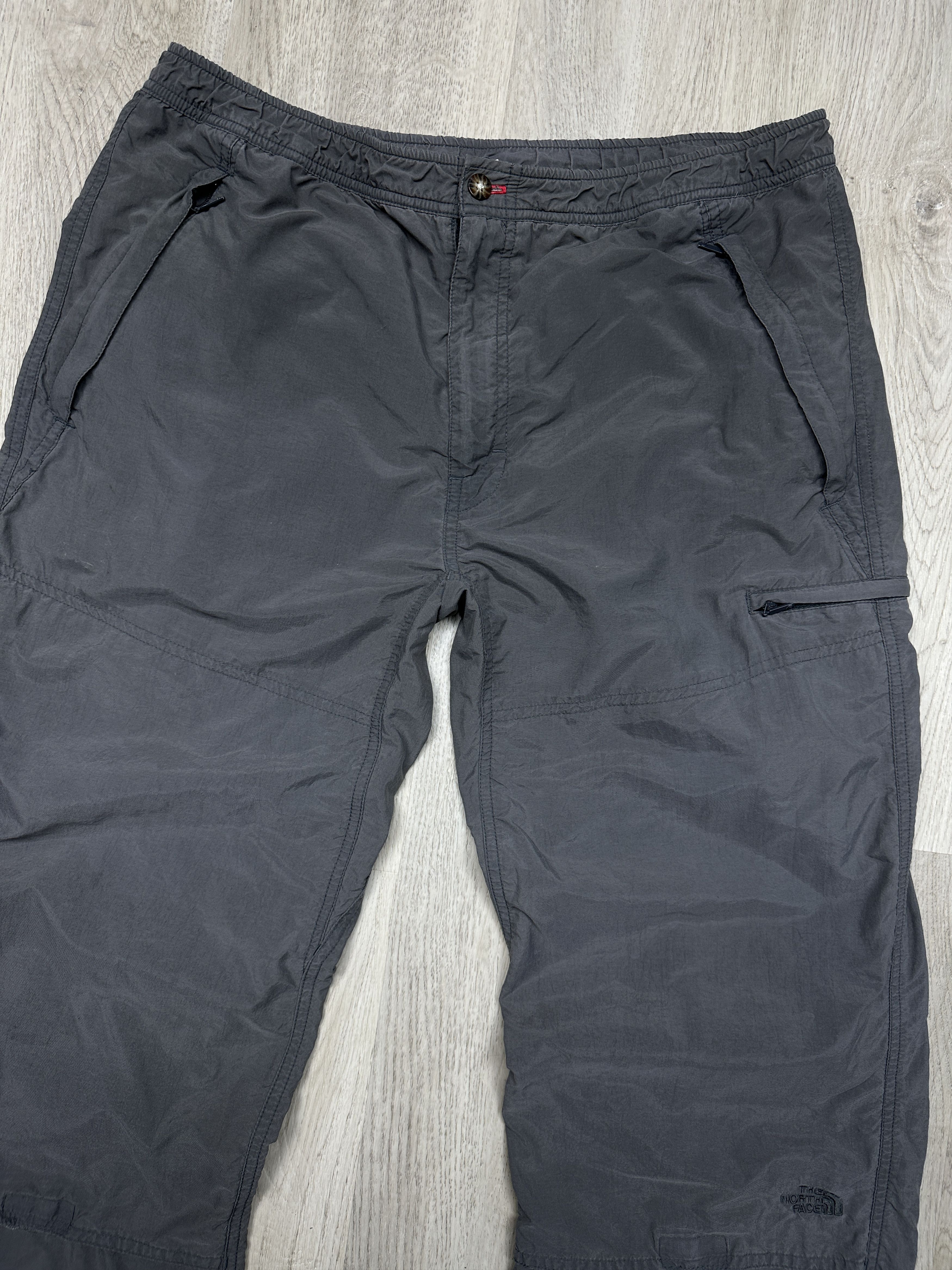 The North Face The North Face Vintage Mens Nylon Cargo Pants TNF Size US 32 / EU 48 - 2 Thumbnail