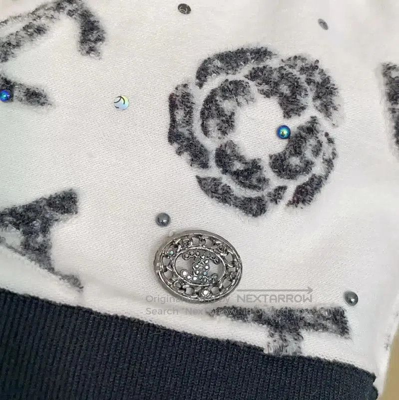 Chanel Chanel White Sequin Sleeveless Cropped Top . Size XS / US 0-2 / IT 36-38 - 5 Thumbnail