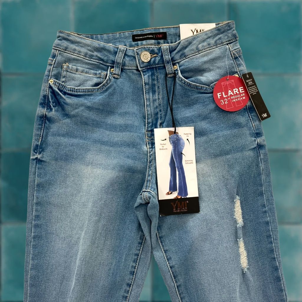 Vintage YMI Jeans Women's Flared Leg High Rise Medium Wash Blue Denim Distressed 7/28 Jeans Womens Size 28 (Regular) Blue Cotton Polyester Denim Size 28" / US 6 / IT 42 - 1 Thumbnail