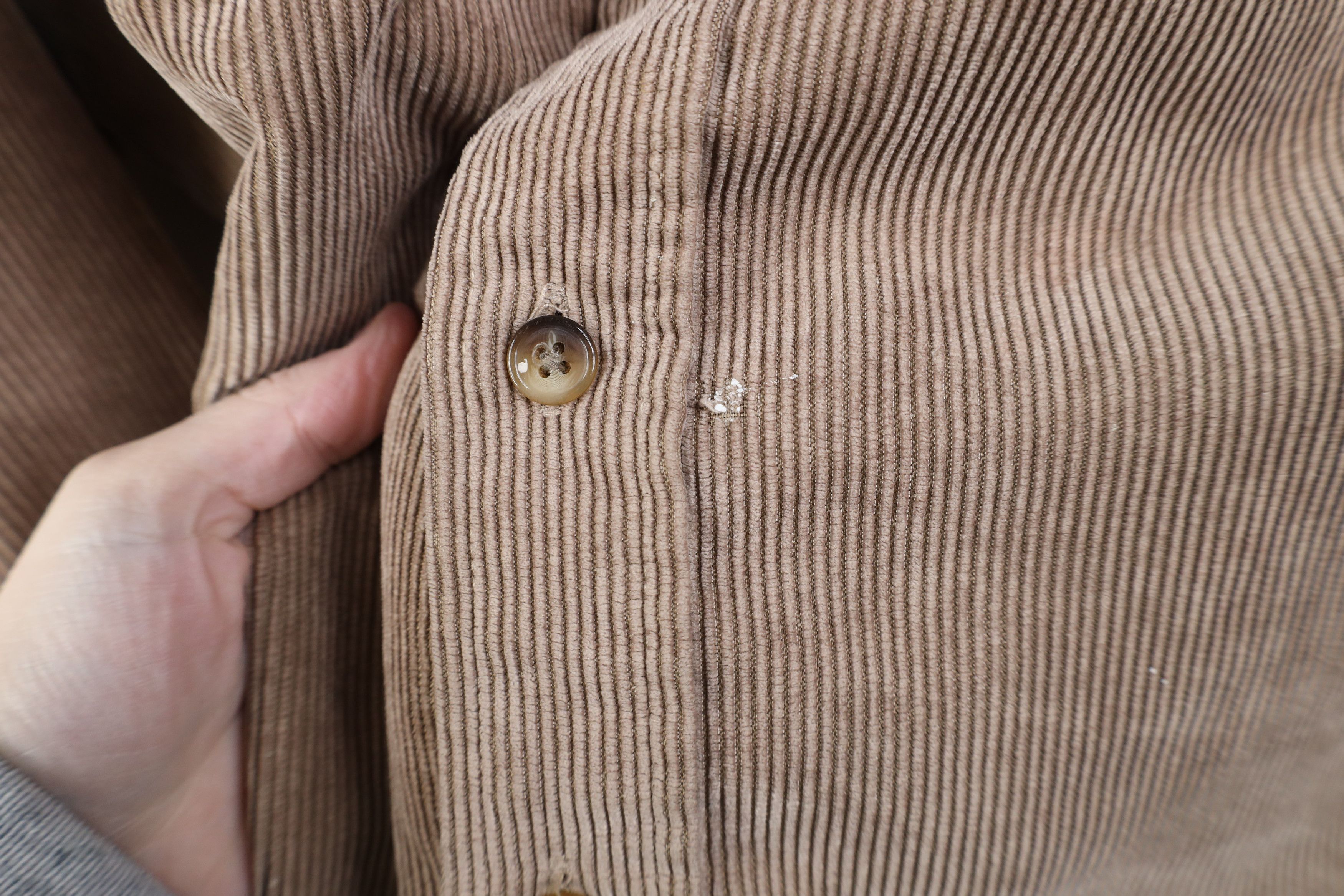 Vintage Vintage 90s Streetwear Pocket Corduroy Collared Button Shirt Size US L / EU 52-54 / 3 - 5 Thumbnail
