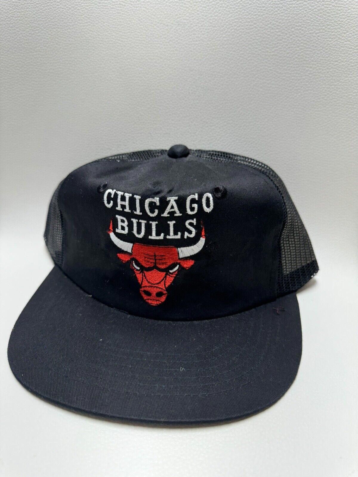 NBA Vintage 80s 90s NBA Chicago Bulls Trucker SnapBack Hat Size ONE SIZE - 3 Thumbnail