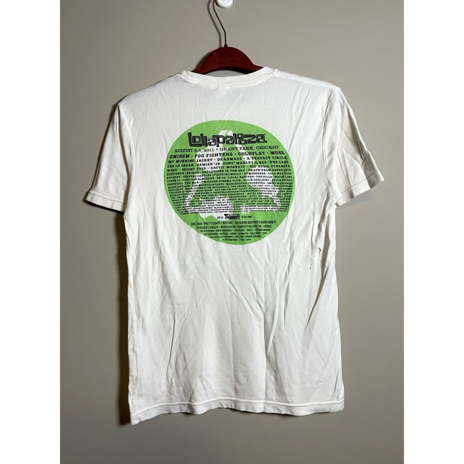 Vintage Lollapalooza 2011 20th Anniversary T-Shirt Foo Fighters Enimen Size M White Mens T-Shirt Size US M / EU 48-50 / 2 - 7 Thumbnail