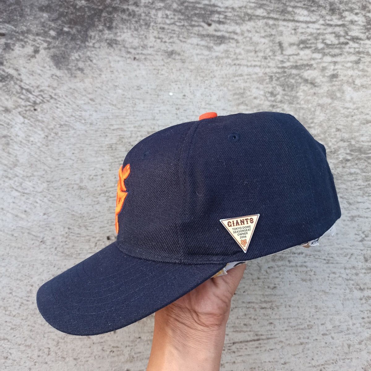 Vintage DS Vintage Yomiuri Giants Japanese Baseball Strap Back Hat Size ONE SIZE - 2 Thumbnail