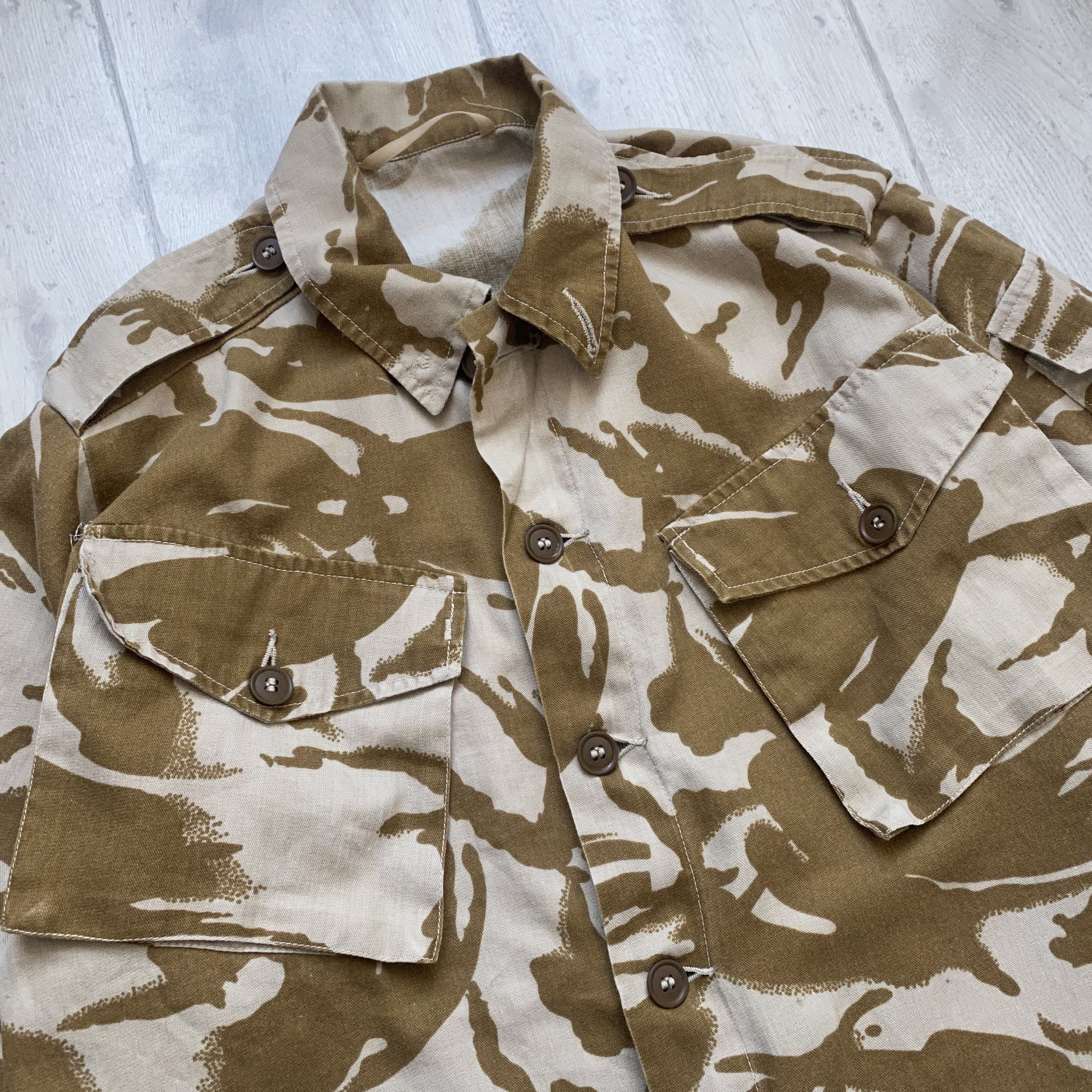 Japanese Brand Vintage Punk Army Combat Shirt Jacket Camo Tactical Y2K Size US S / EU 44-46 / 1 - 3 Thumbnail