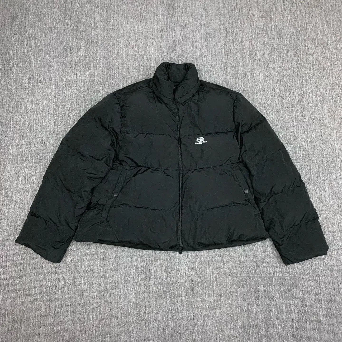 Balenciaga black short puffer jacket with buckle. Size S / US 4 / IT 40 - 1 Thumbnail