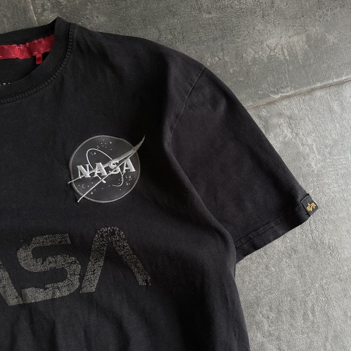 Alpha Industries × Vintage Vintage Alpha Industries T-shirts Trashed NASA Big Logo Y2K Size US L / EU 52-54 / 3 - 5 Thumbnail