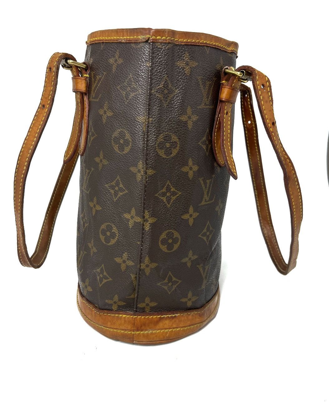 Louis Vuitton Authentic LOUIS VUITTON Bucket Bag Size ONE SIZE - 4 Thumbnail