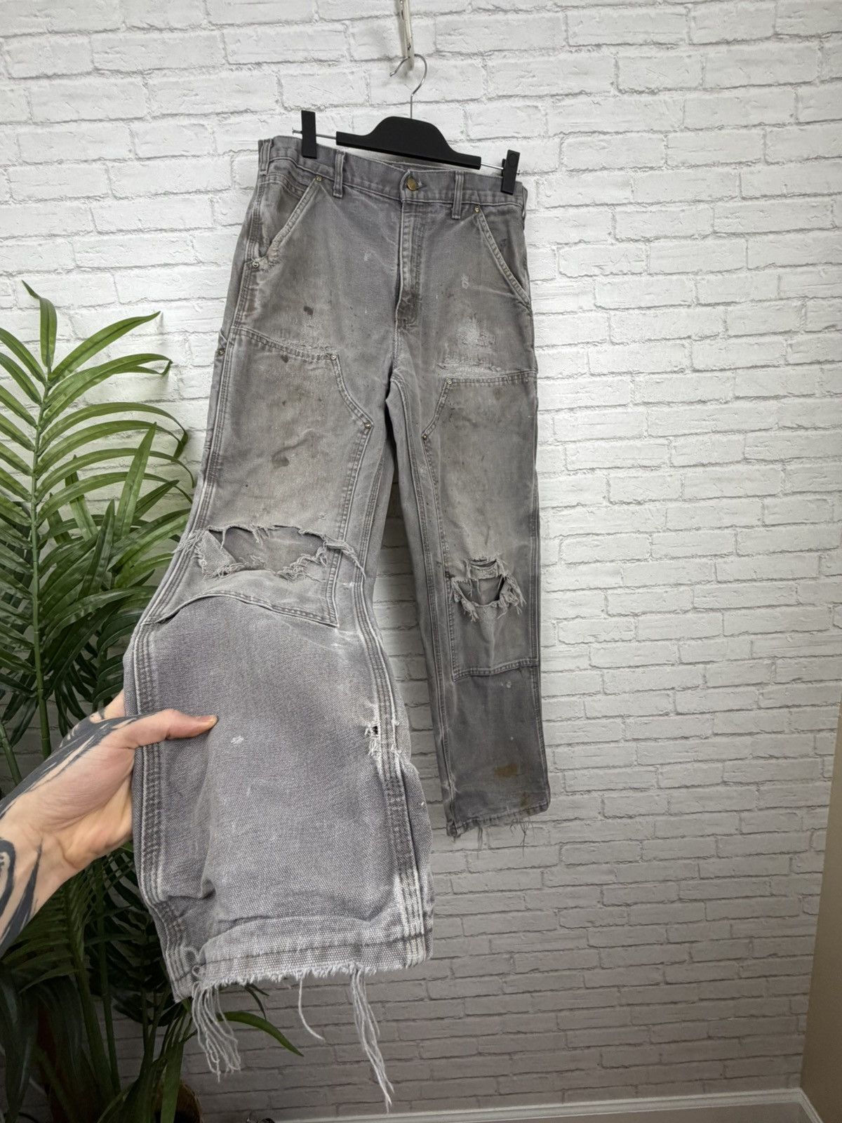 Carhartt (32x31) CRAZY THRASHED FADED Carhartt Double Knee Pants Size US 32 / EU 48 - 1 Thumbnail