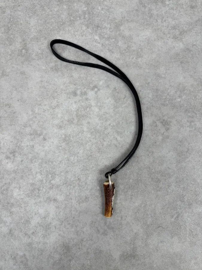 Yves Saint Laurent 2000s Yves Saint Laurent Mombasa Black Leather Horn Pendant Necklace by Tom Ford Size ONE SIZE - 1 Thumbnail