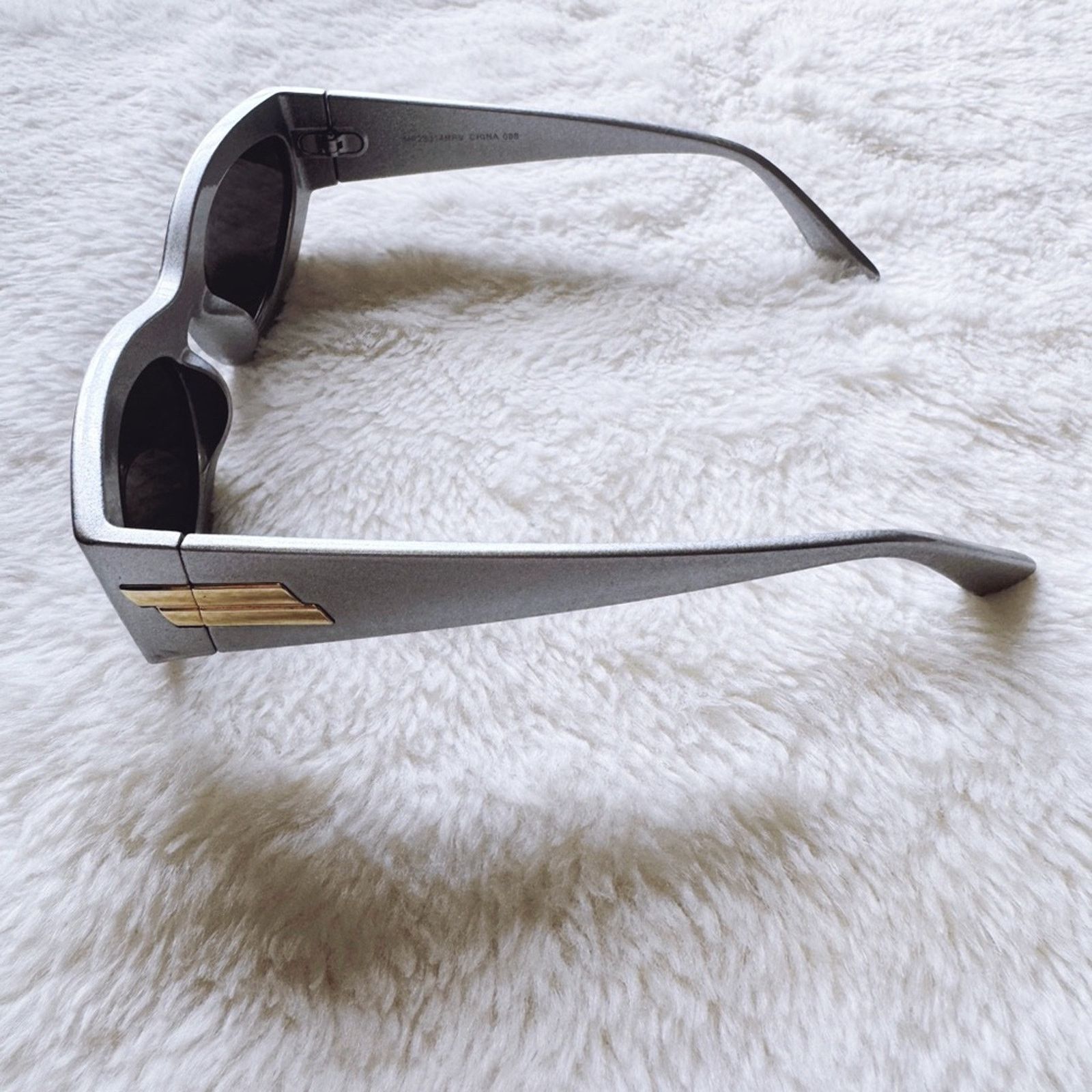 Other Faye Mirrored Silver Cat-Eye Sunglasses Size ONE SIZE - 9 Thumbnail