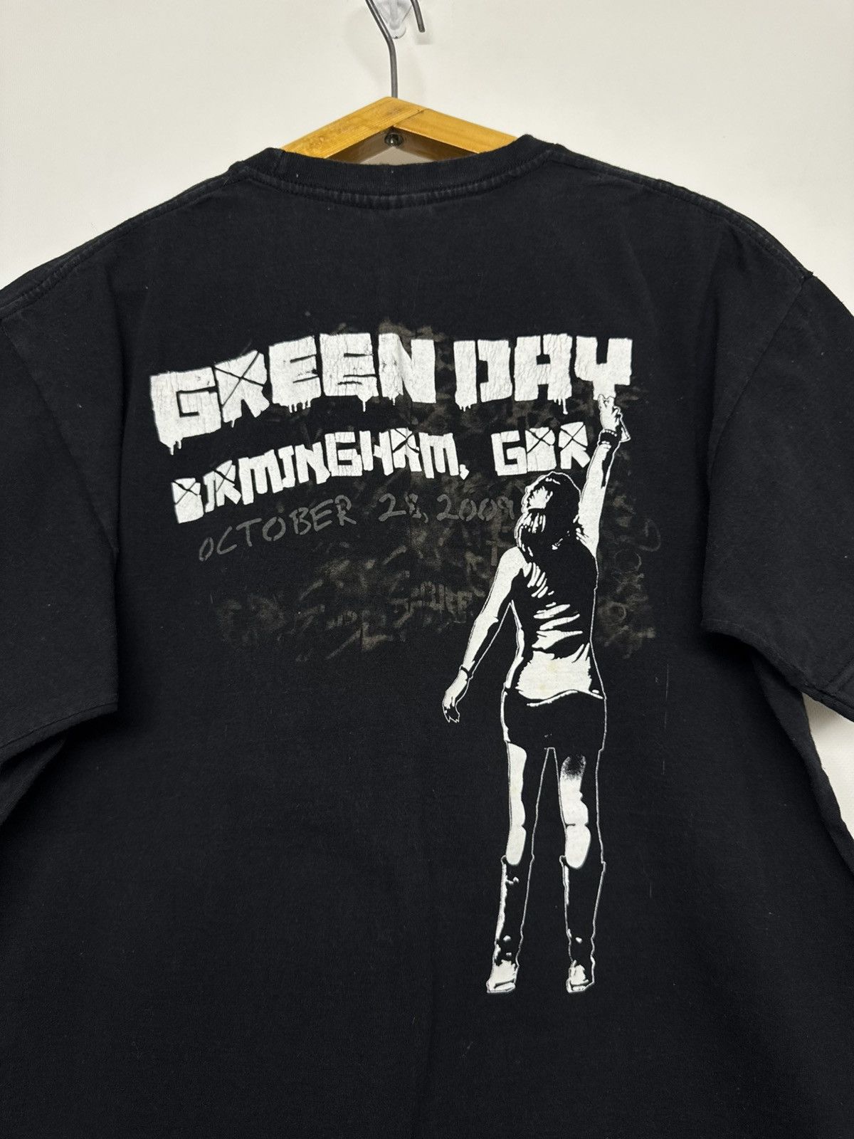 Fruit Of The Loom Vintage 2009 Green Day London Rock T shirt Size US M / EU 48-50 / 2 - 5 Thumbnail