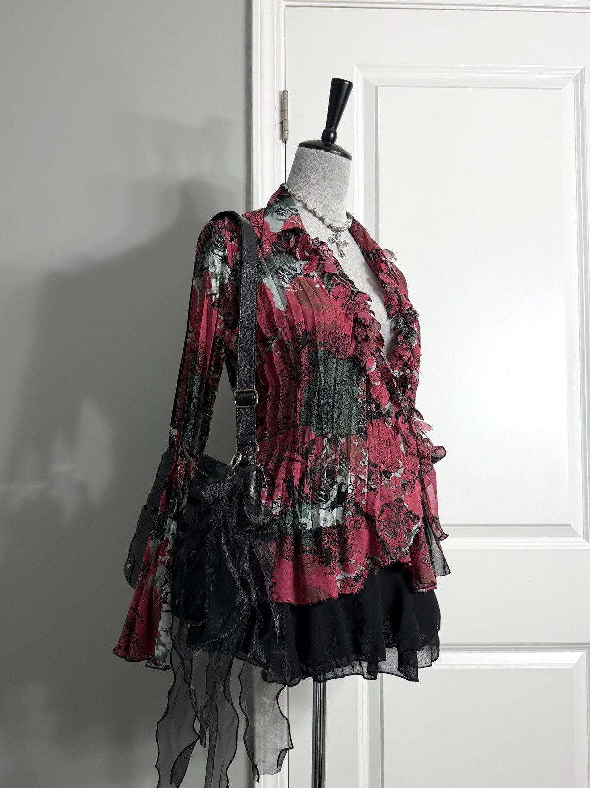 Other Studio 1940 Kimono Tied Wrap Blouse Raspberry Floral Graphic Size M / US 6-8 / IT 42-44 - 2 Thumbnail