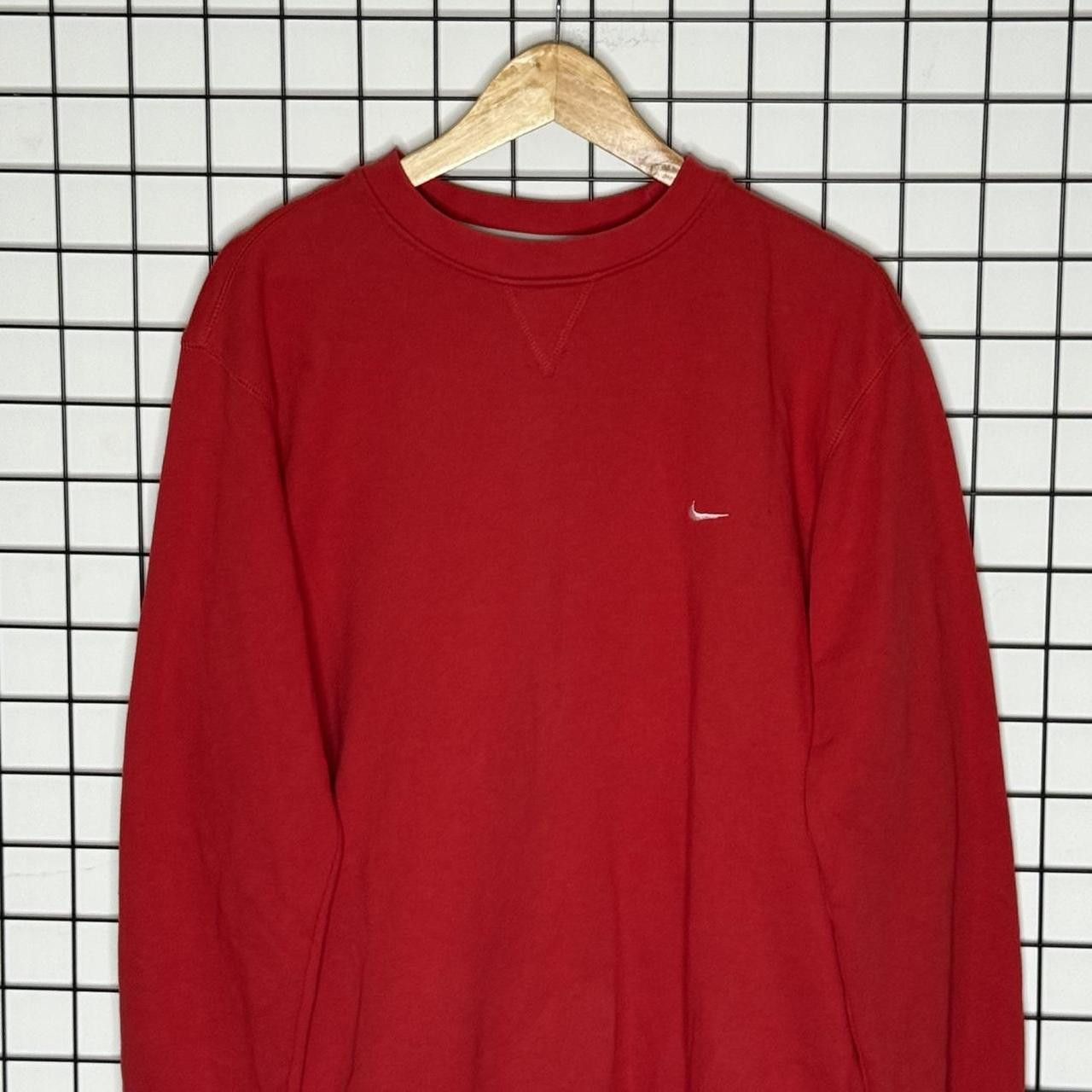 Nike Nike Vintage Mini Swoosh Sweatshirt White Red Size US L / EU 52-54 / 3 - 4 Thumbnail