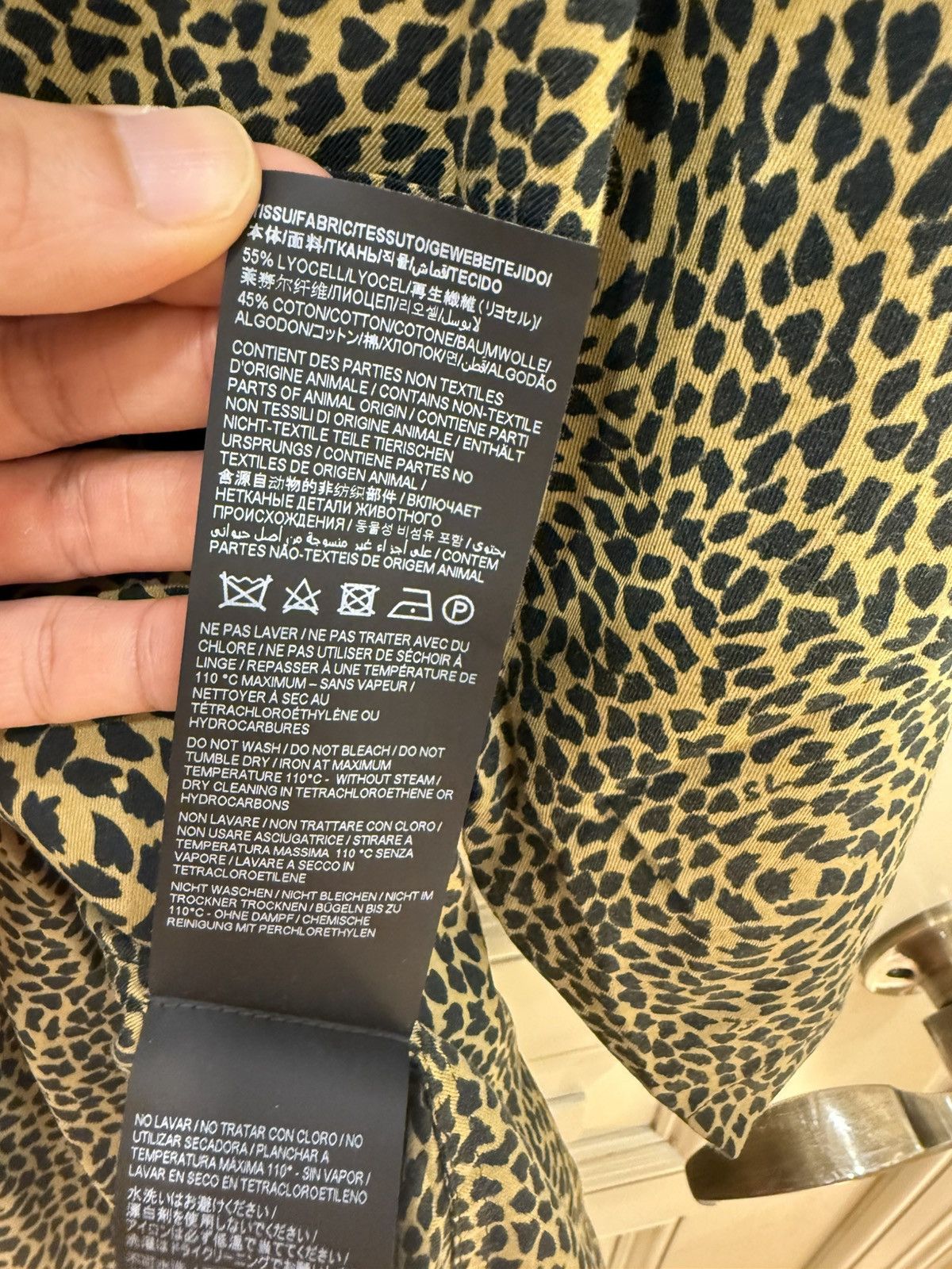 Saint Laurent Paris Leopard-print bowling shirt size L Size US M / EU 48-50 / 2 - 11 Thumbnail