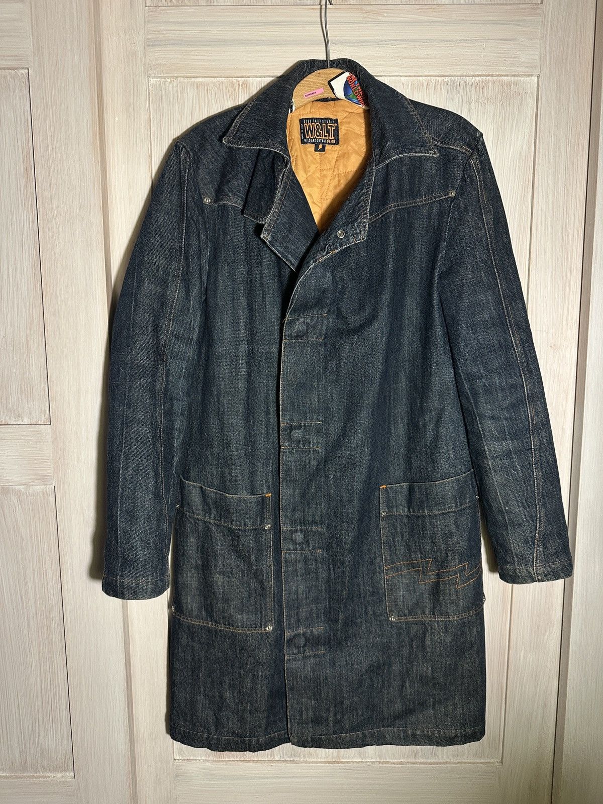 W<'' archives Twisted Deni