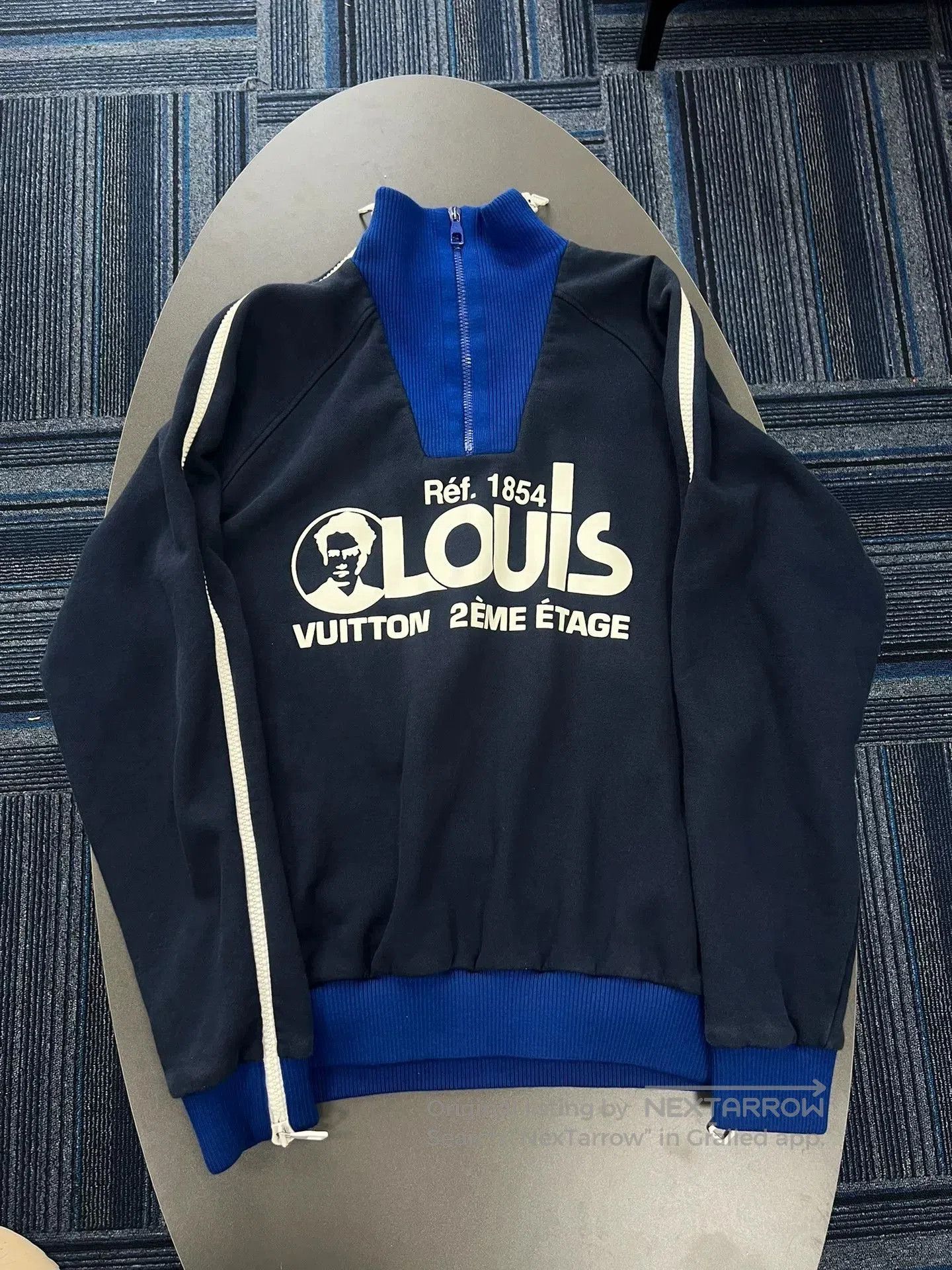 Louis Vuitton LV Blue Logo Long Sleeve Sweatshirt M. Size US M / EU 48-50 / 2 - 1 Thumbnail